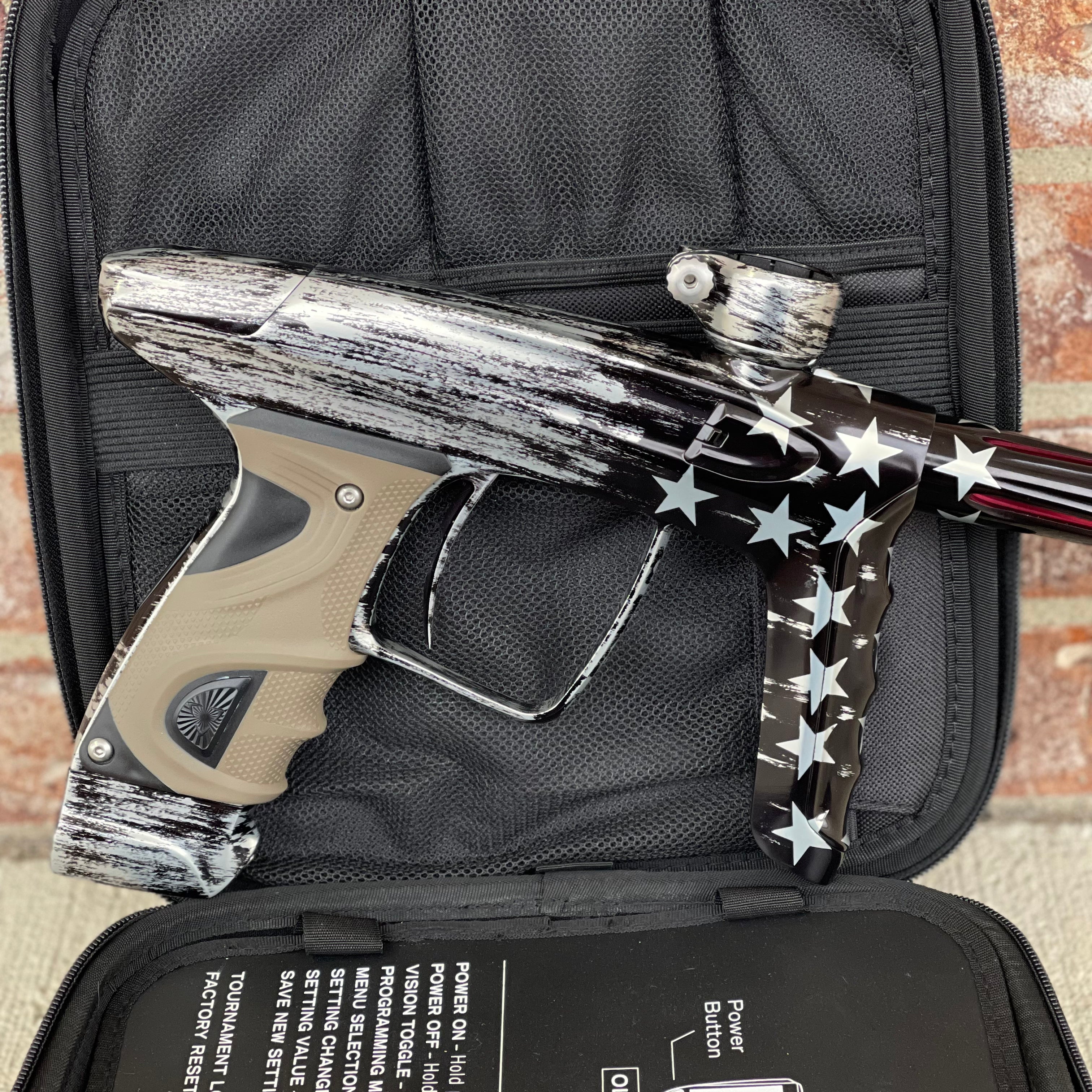 Used DLX Luxe TM40 Paintball Gun - Black Flag