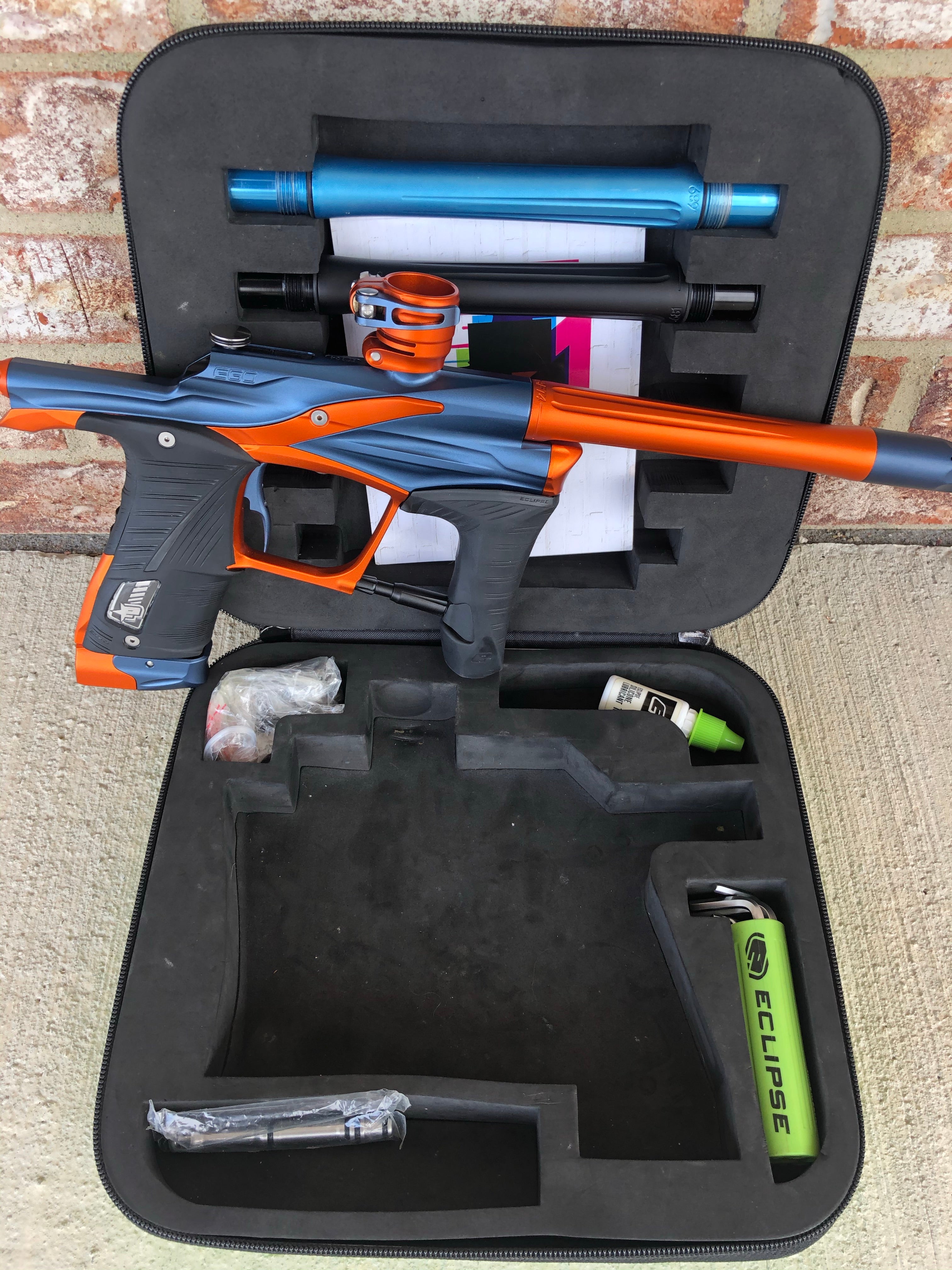 Used Planet Eclipse LV1.1 Paintball Gun - Blue/Orange