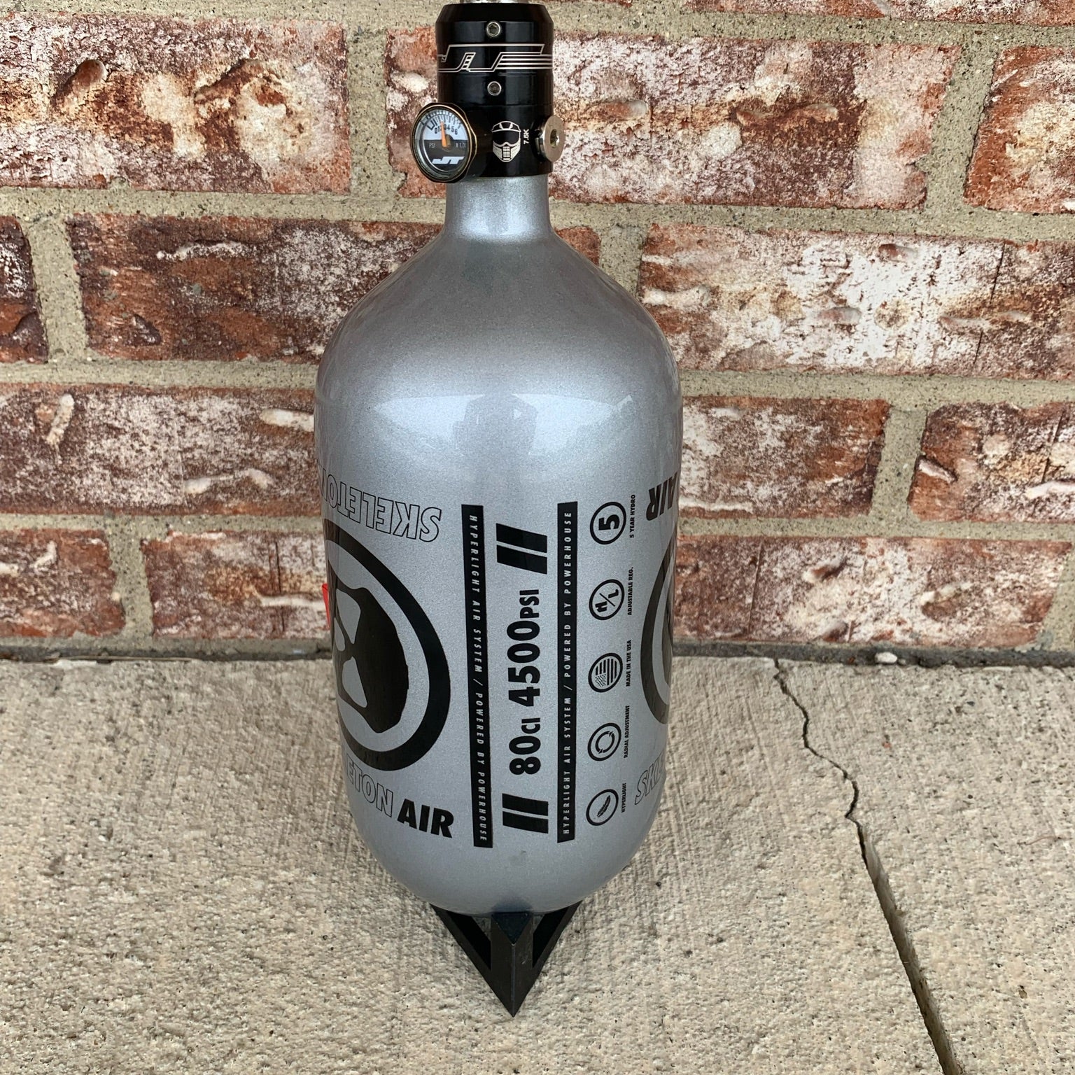 Used Infamous Hyperlight 80/4500 Paintball Tank - Silver w/ JT HAYMKR Regulator & Tank Case