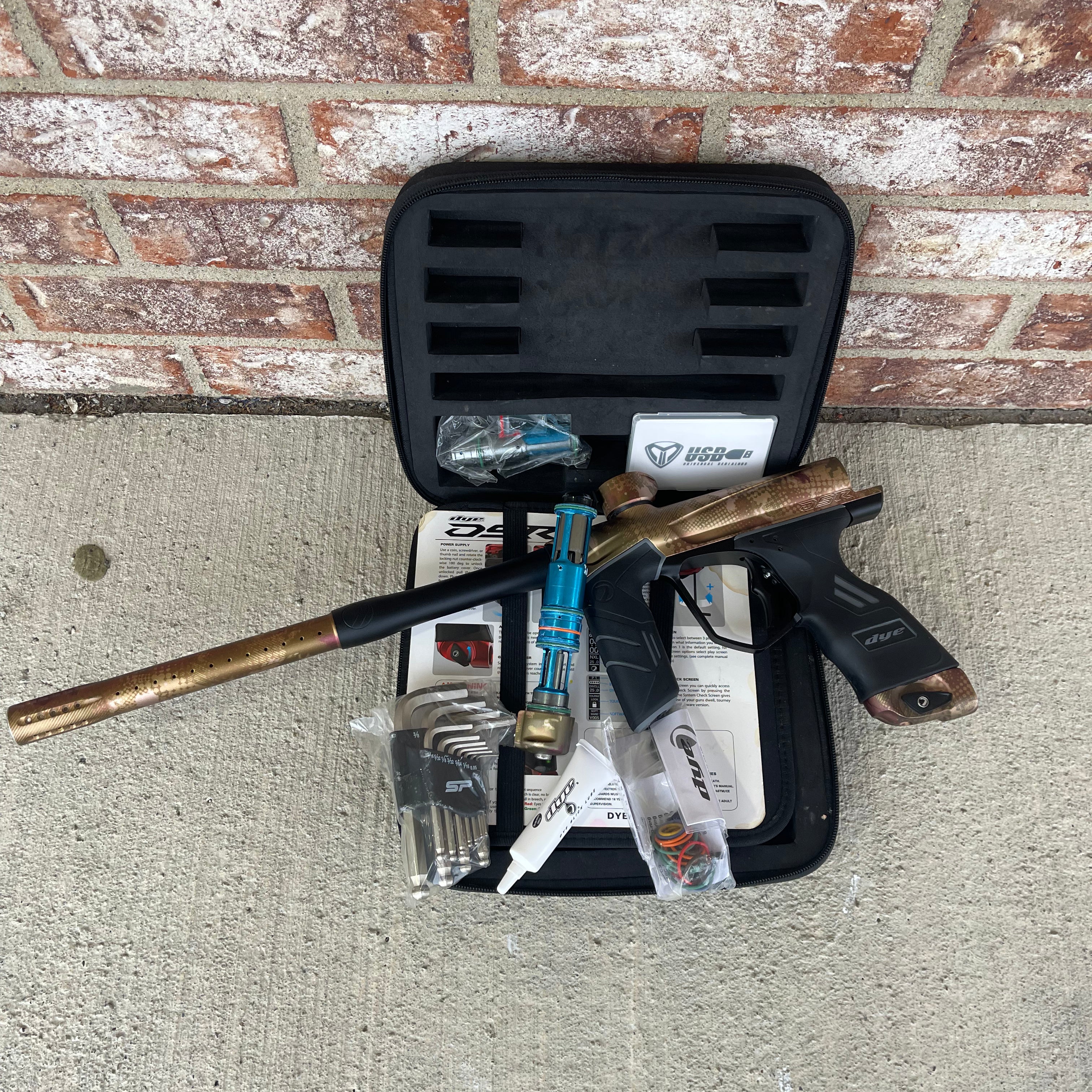 Used Dye DSR Paintball Gun - Dyecam w/ Flex Face Bolt, Flex Flow Can, & 4th Gen Eye Pipe