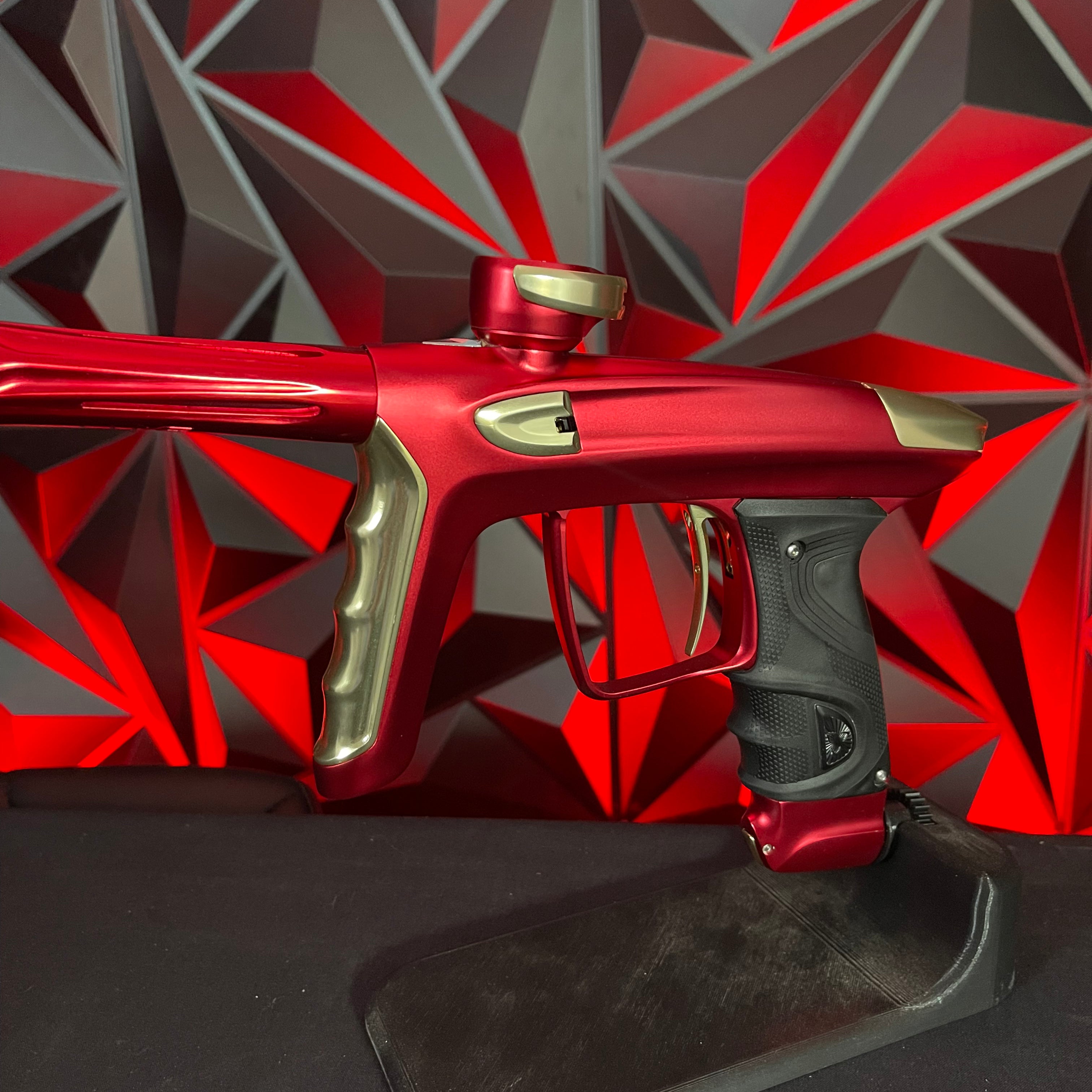 Used DLX Luxe TM40 Paintball Gun - Dust Red / Gloss Gold