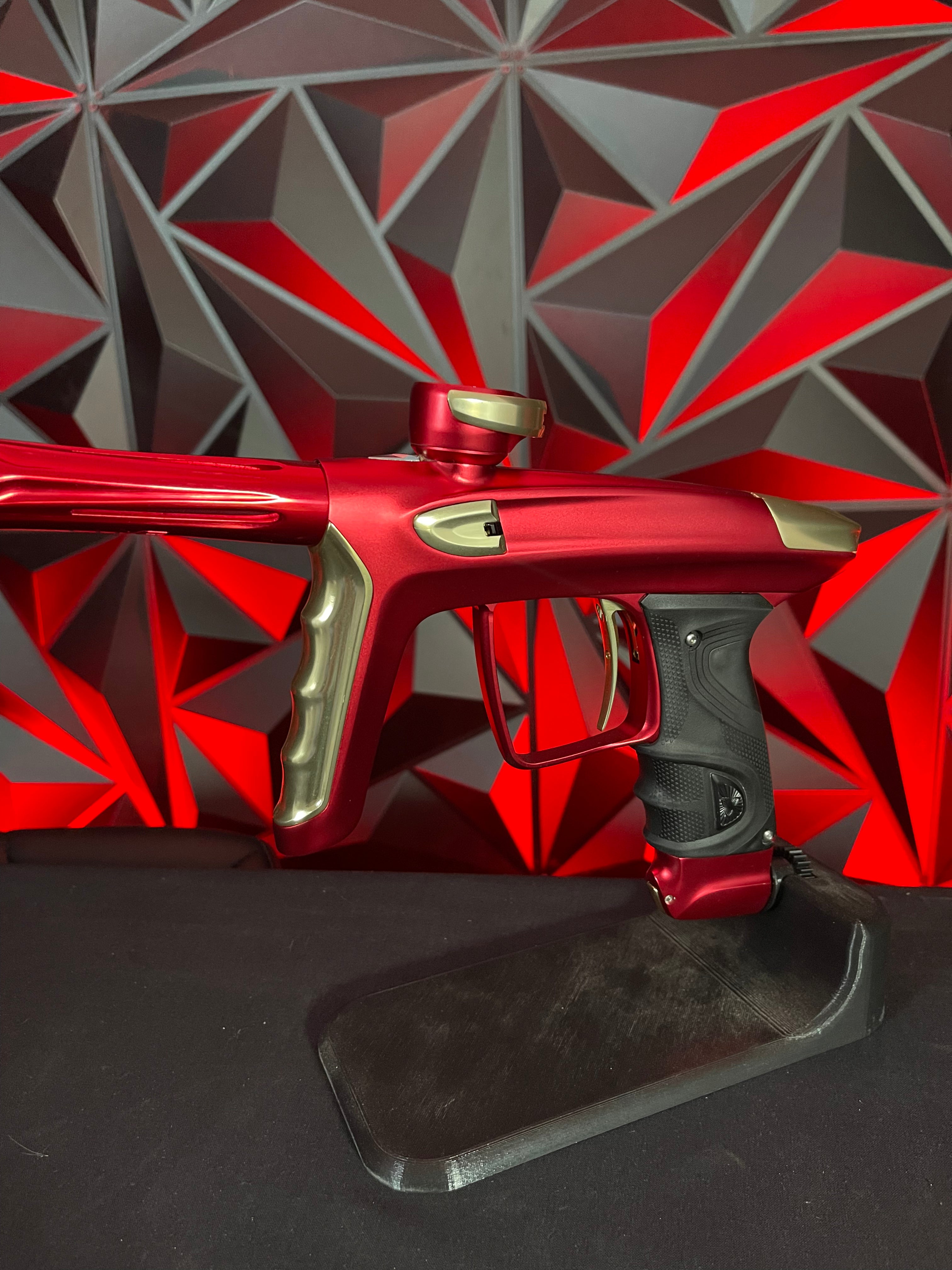 Used DLX Luxe TM40 Paintball Gun - Dust Red / Gloss Gold