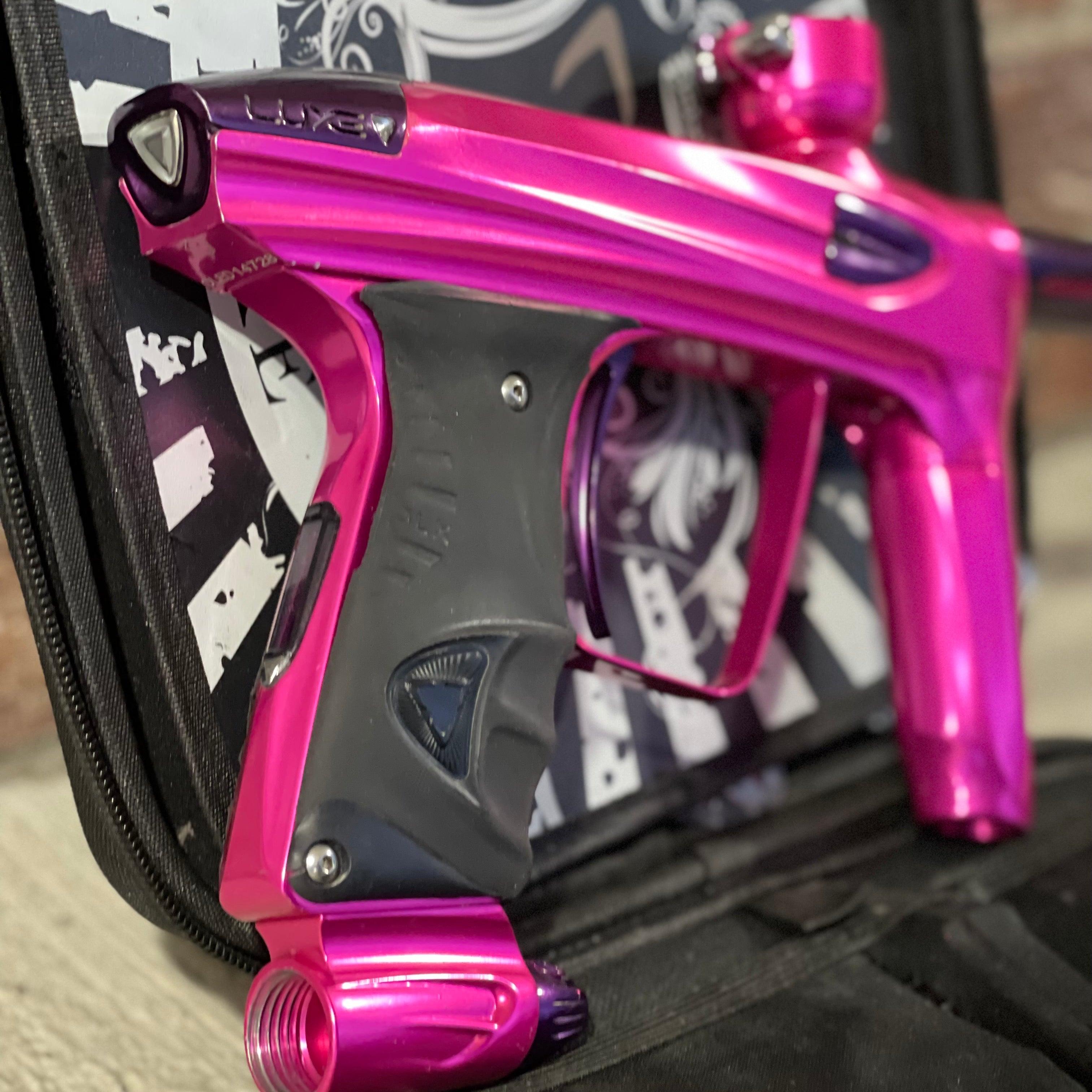 Used DLX Luxe 2.0 Oled Paintball Gun - Pink / Purple