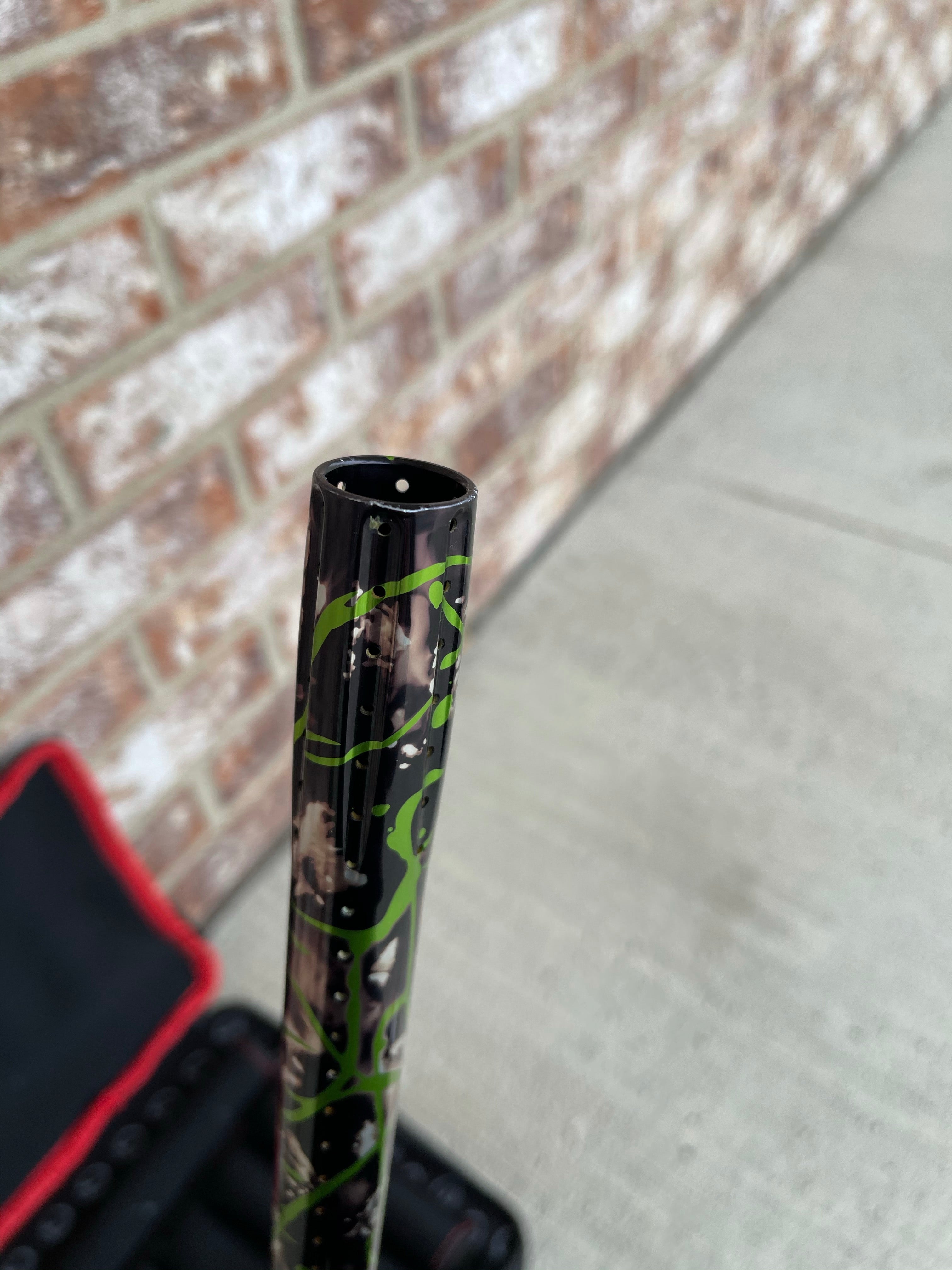 Used Bob Long Onslaught Paintball Gun - Slime Splash