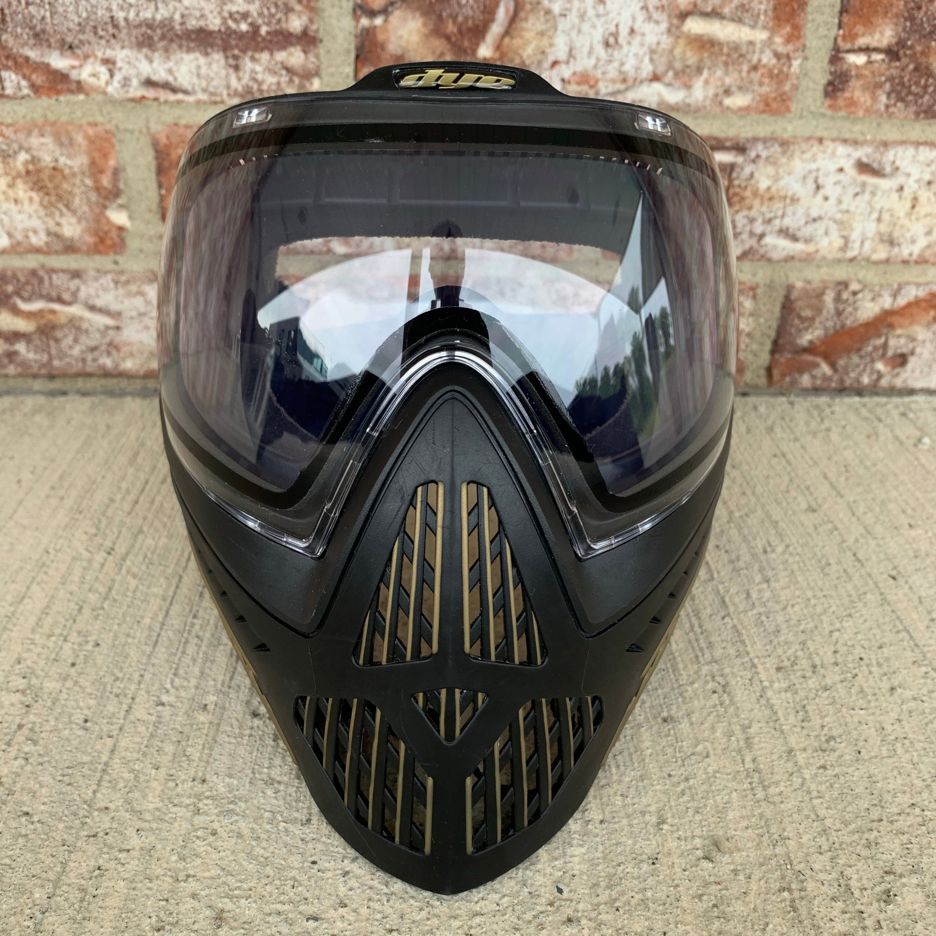 Used Dye I5 Paintball Goggle - Black / Gold