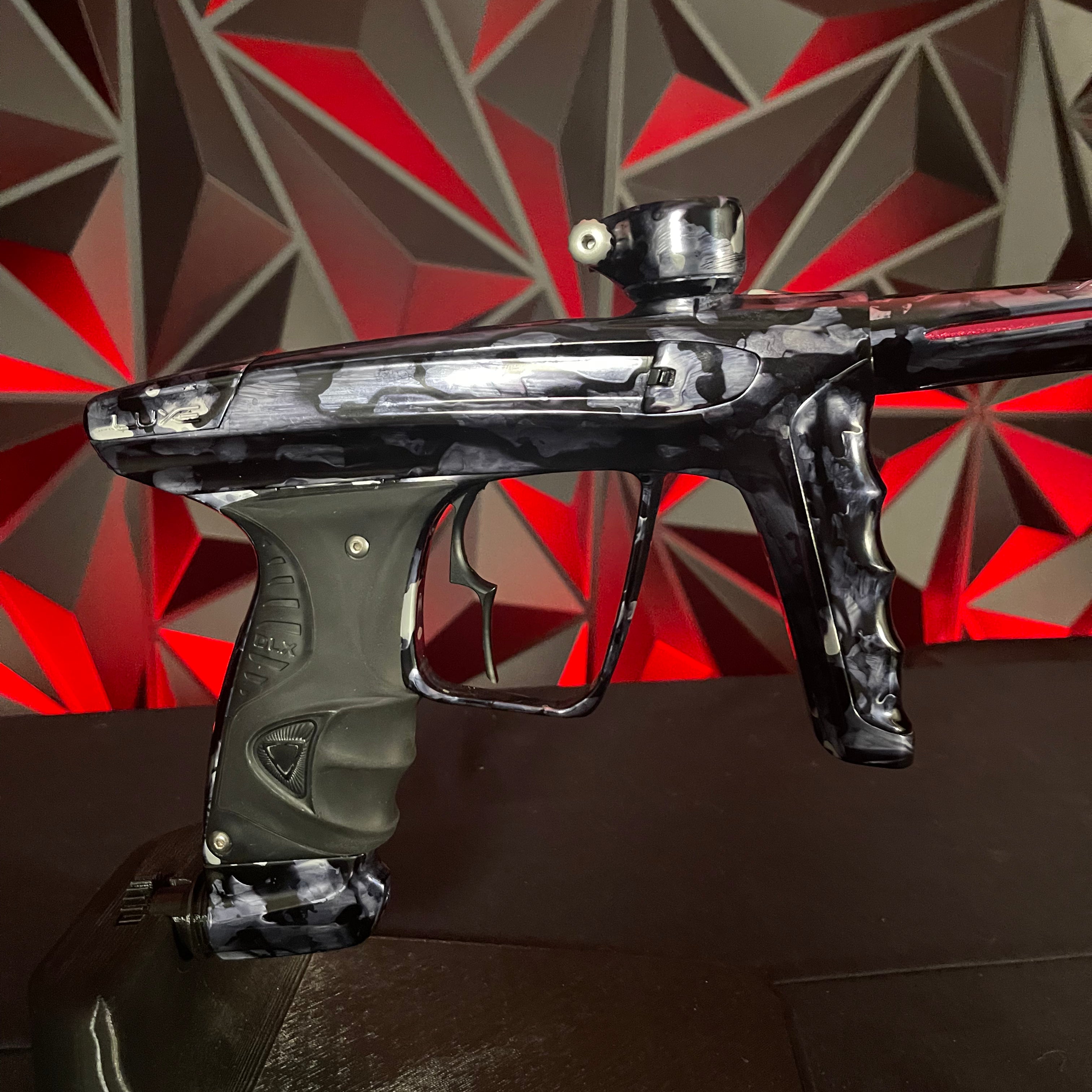 Used DLX Luxe X Paintball Gun - Grey Marble