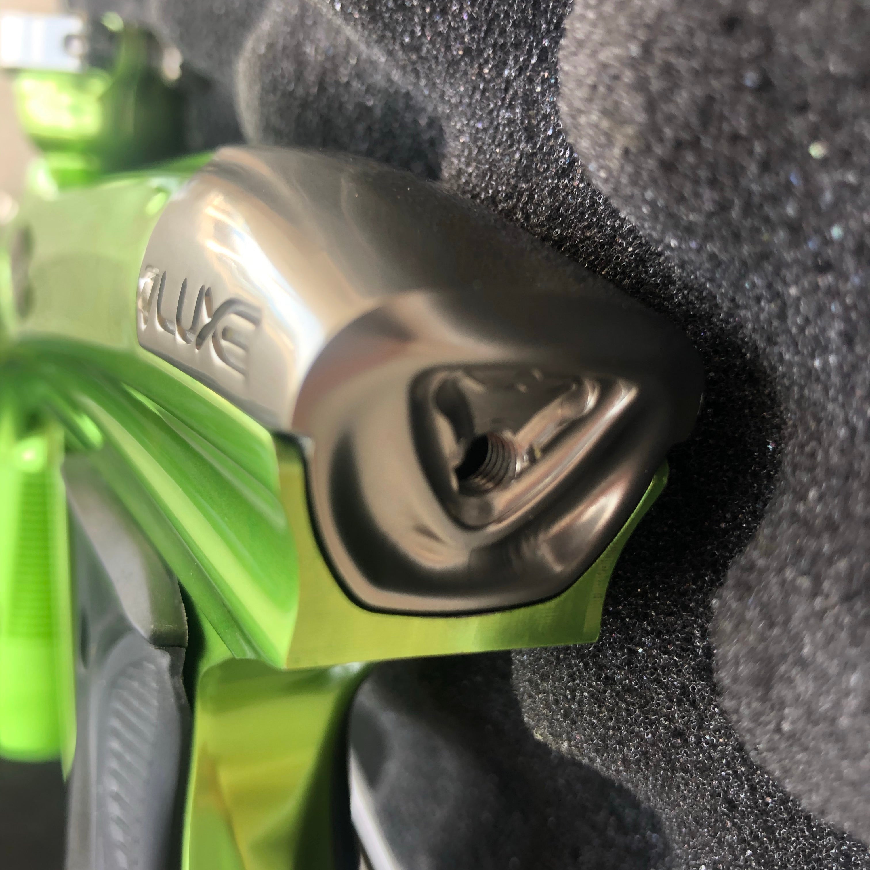 Used DLX Luxe 1.5 Paintball Gun - Gloss Lime/Pewter with 2.0 Core
