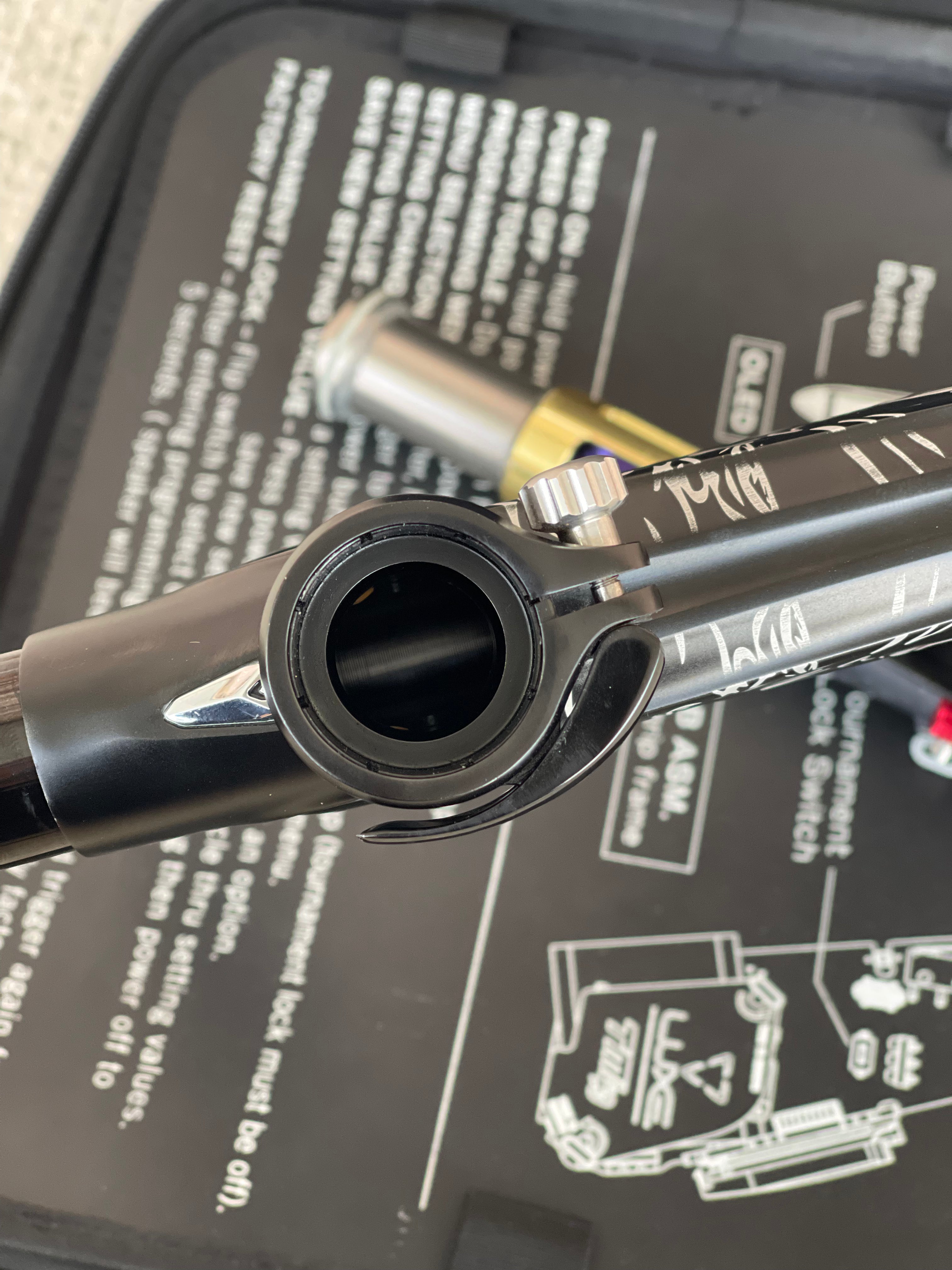 Used DLX Luxe TM40 Paintball Gun - LE Thunderhorse