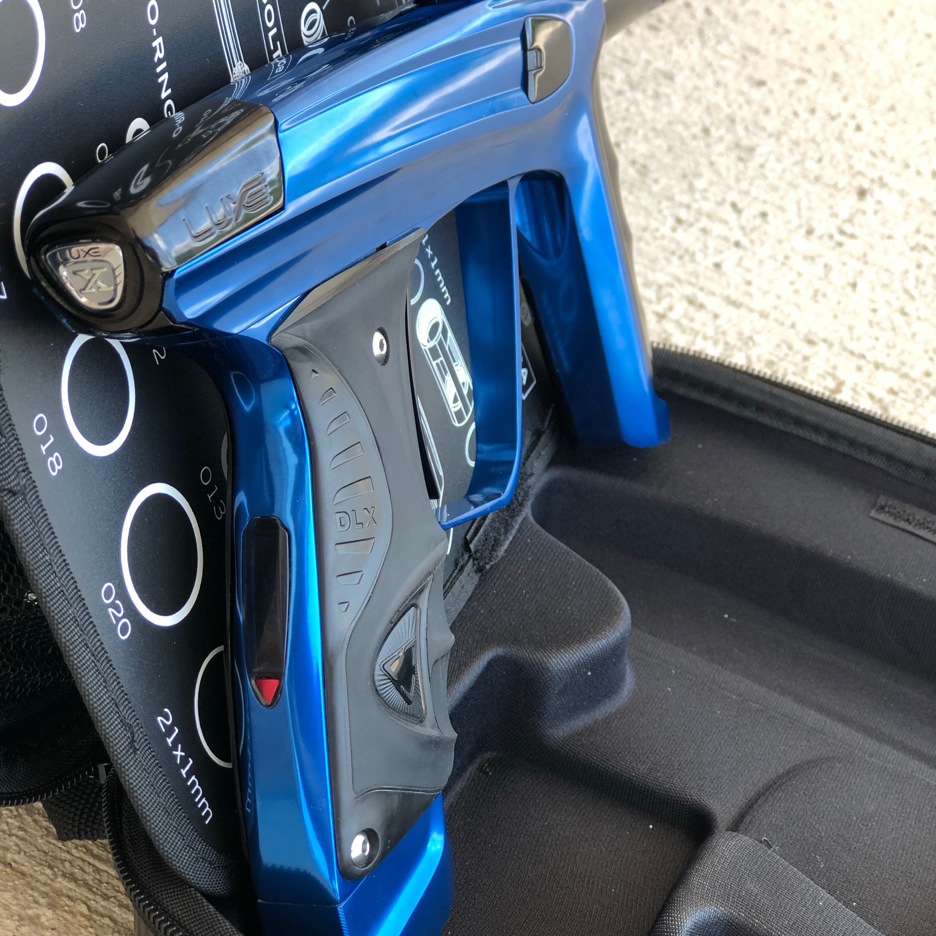 Used DLX Luxe X Paintball Gun - Polished Blue