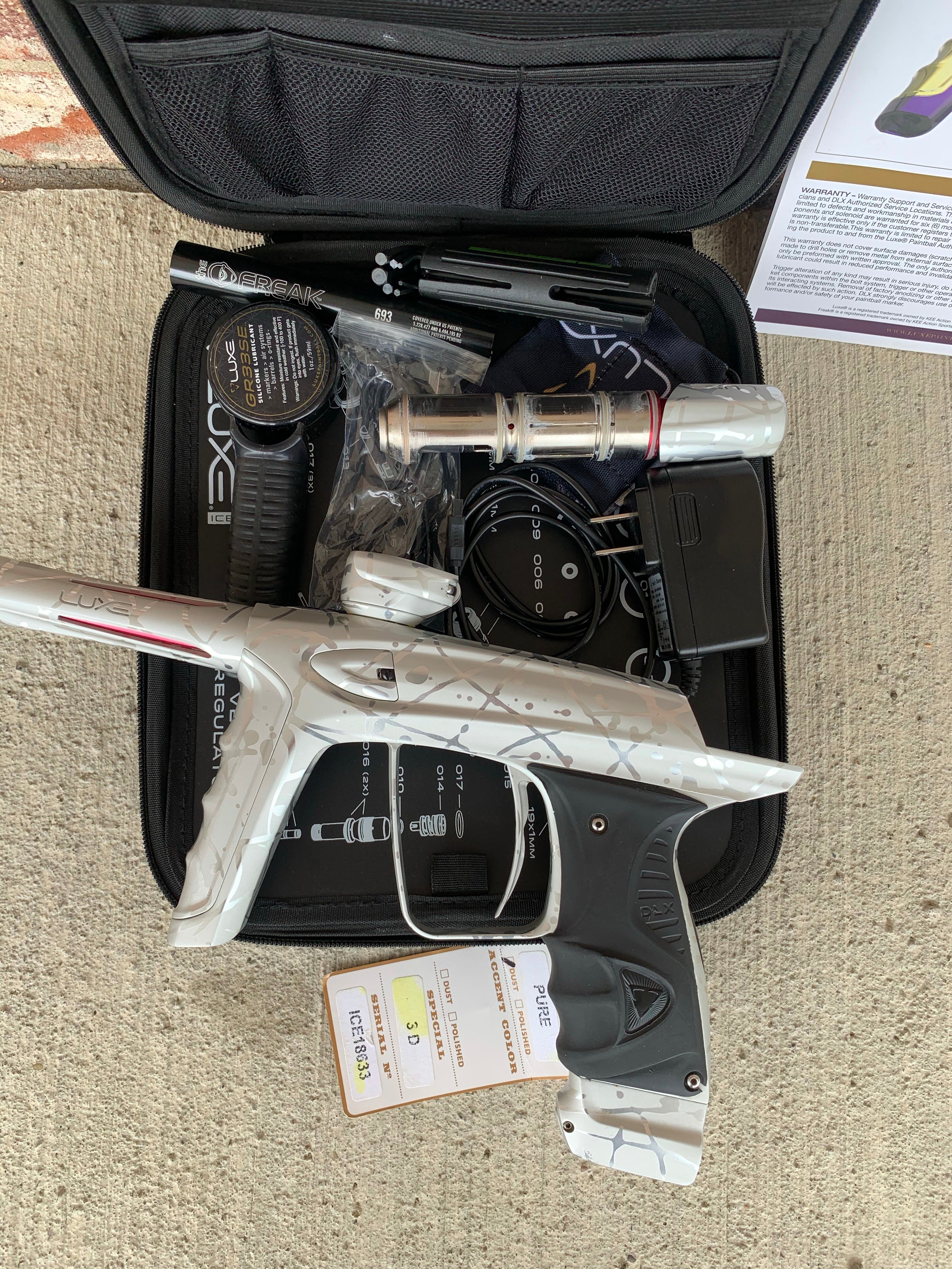 Used DLX Luxe Ice Paintball Gun - Silver 3D Splash