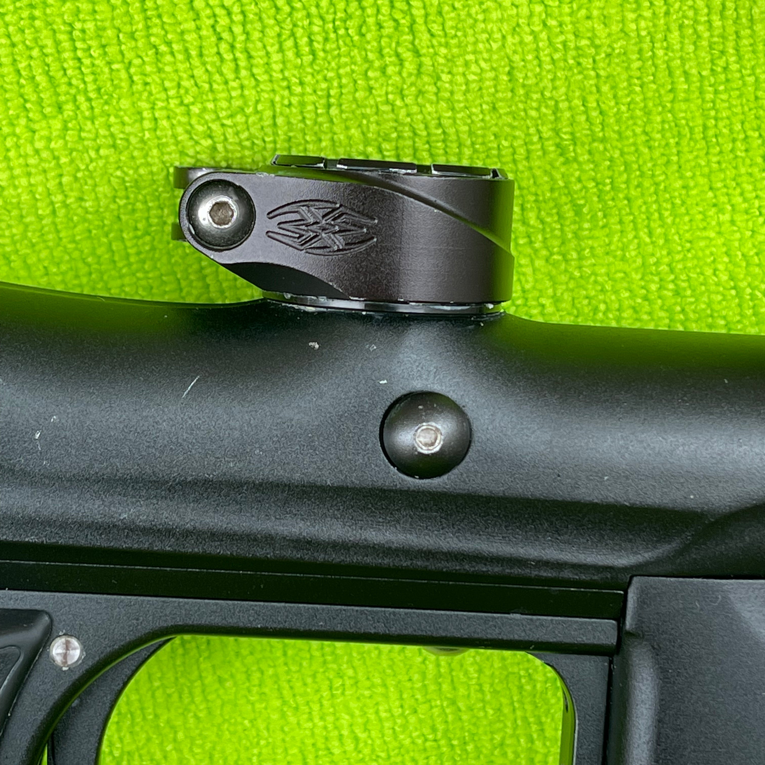 Used Empire Axe Paintball Gun - Black w/ Low rise Feedneck & Exalt Case