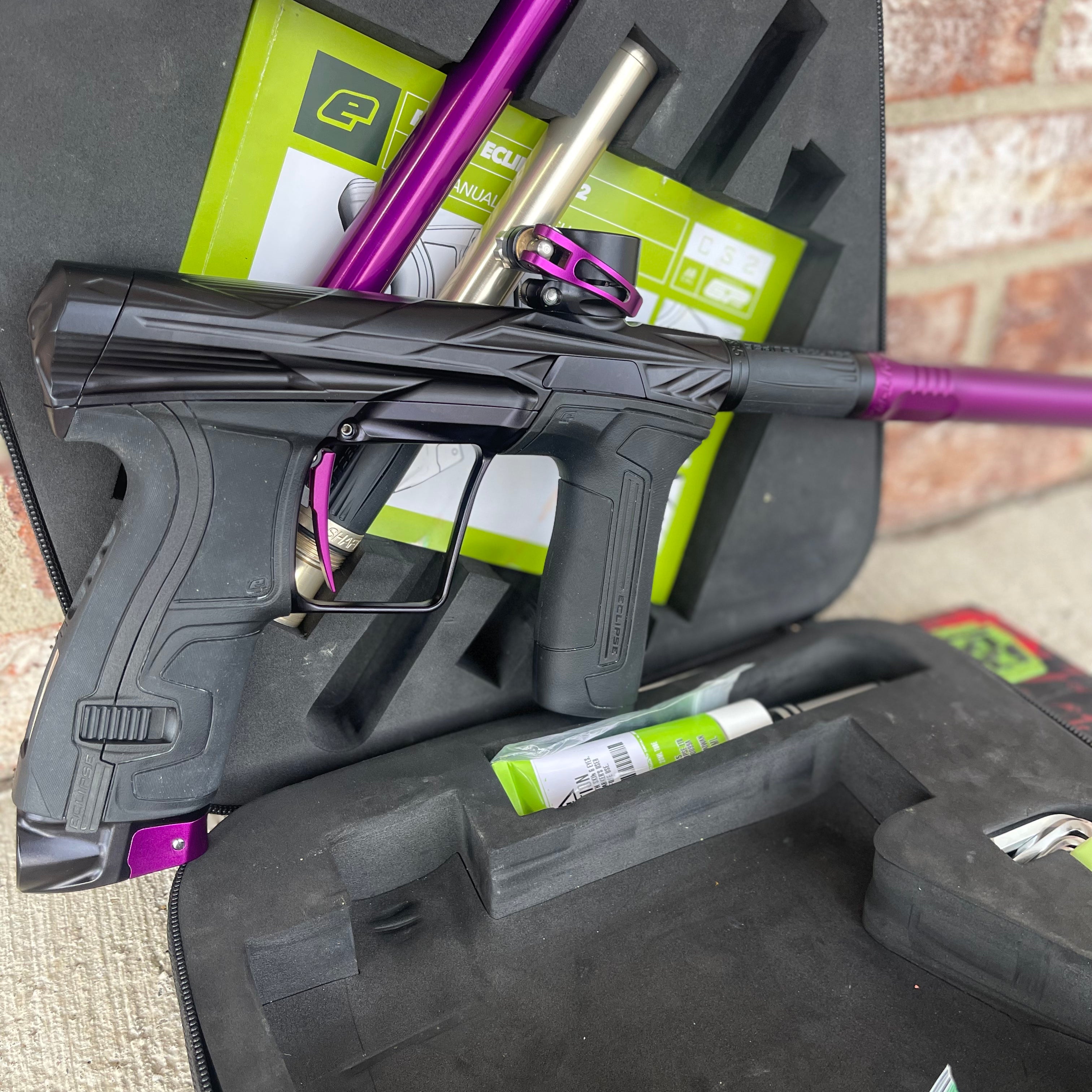 Used Planet Eclipse/HK Army CS2 Pro Invader Paintball Gun - Black/Purple w/ 3 FL Backs