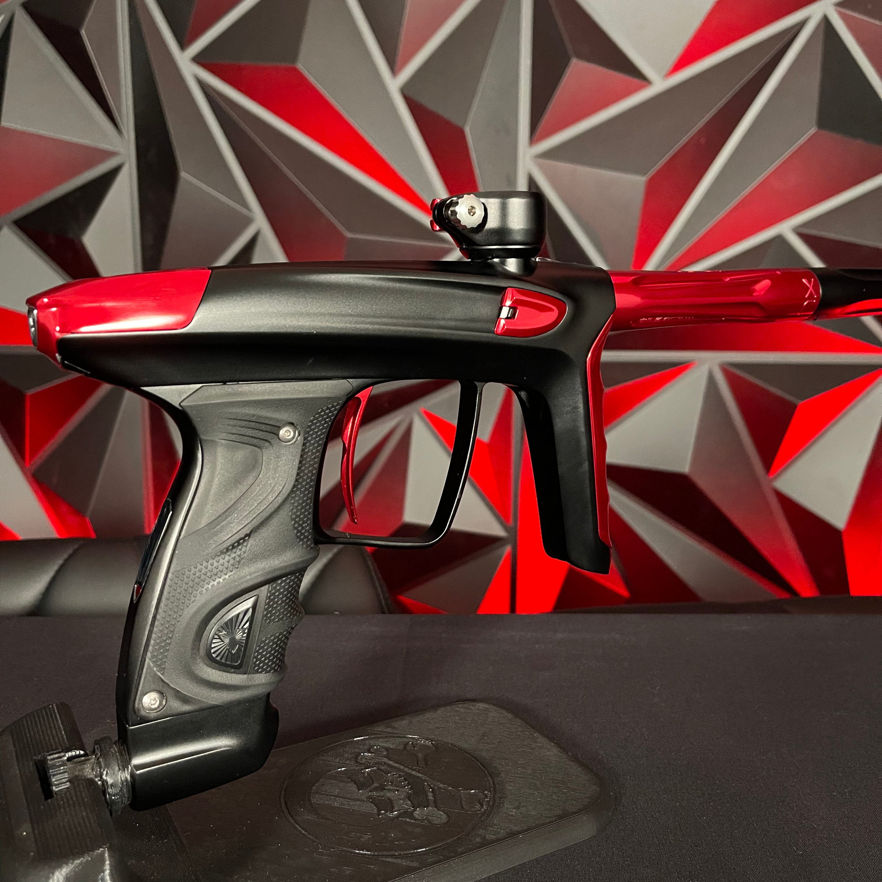Used DLX Luxe TM40 Paintball Gun - Dust Black/Gloss Red