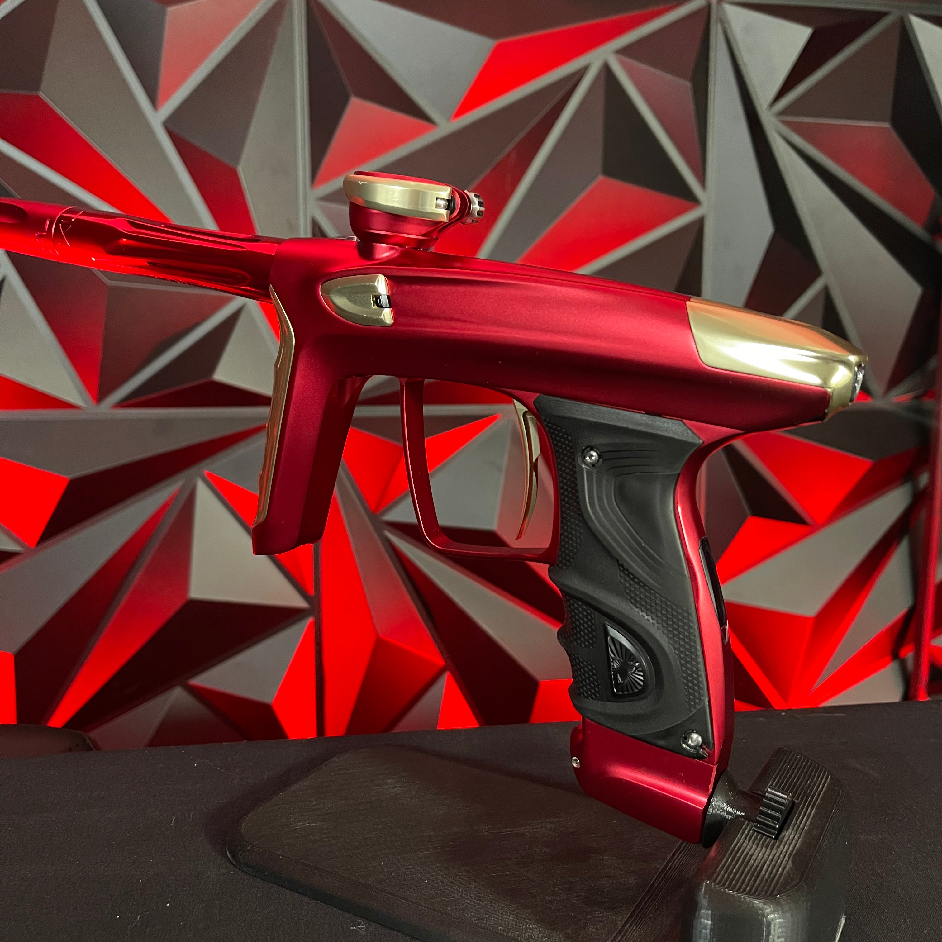 Used DLX Luxe TM40 Paintball Gun - Dust Red / Gloss Gold