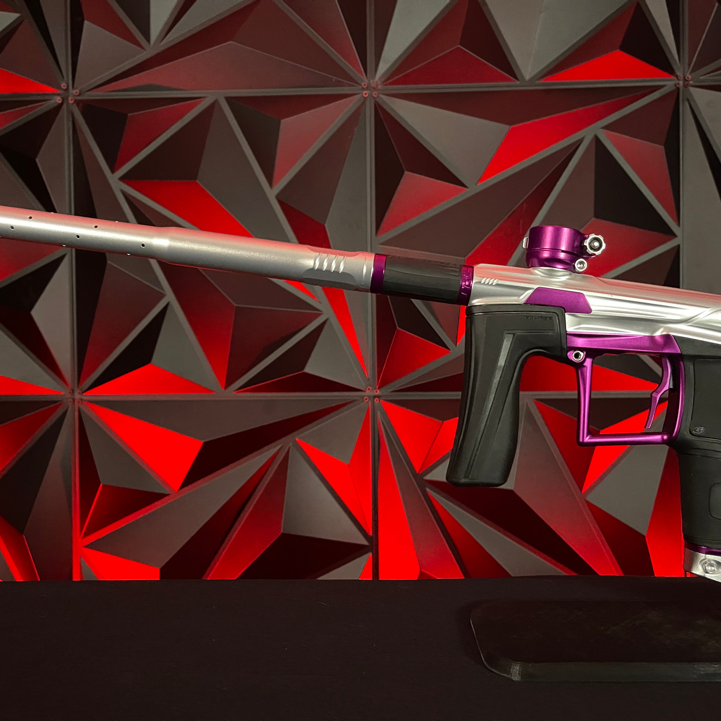 Used Planet Eclipse Geo 4 Paintball Gun - Silver/Purple w/2 FL Inserts