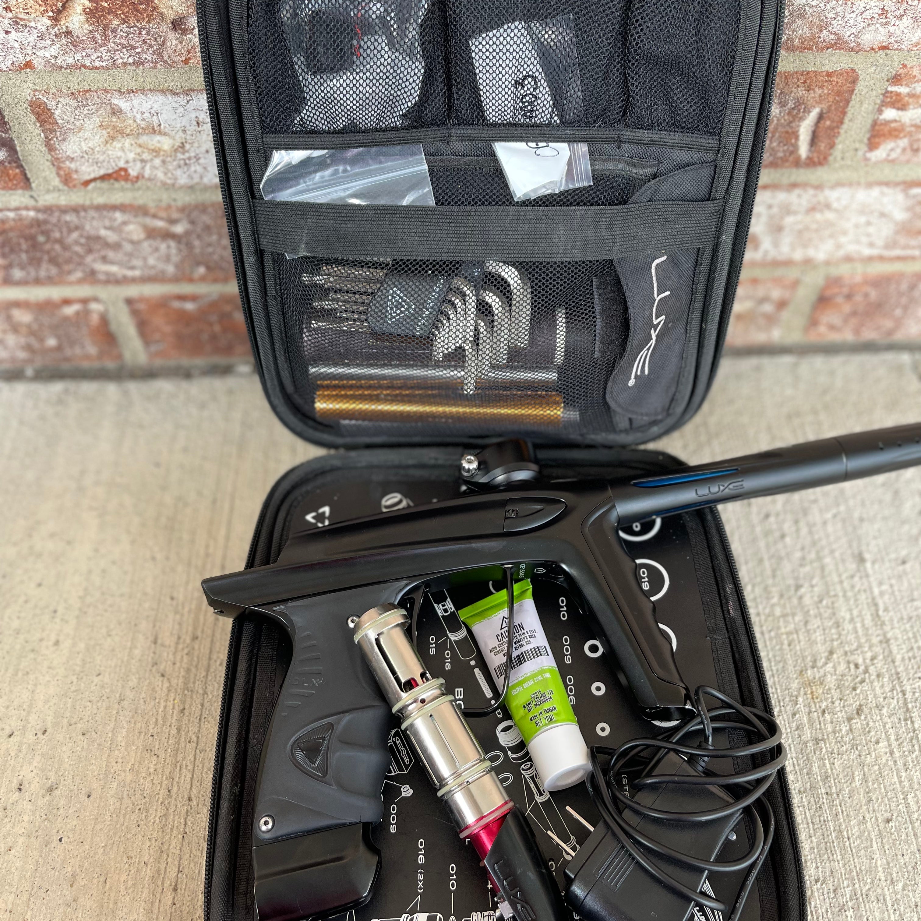 Used DLX Luxe Ice Paintball Gun - Dust Black