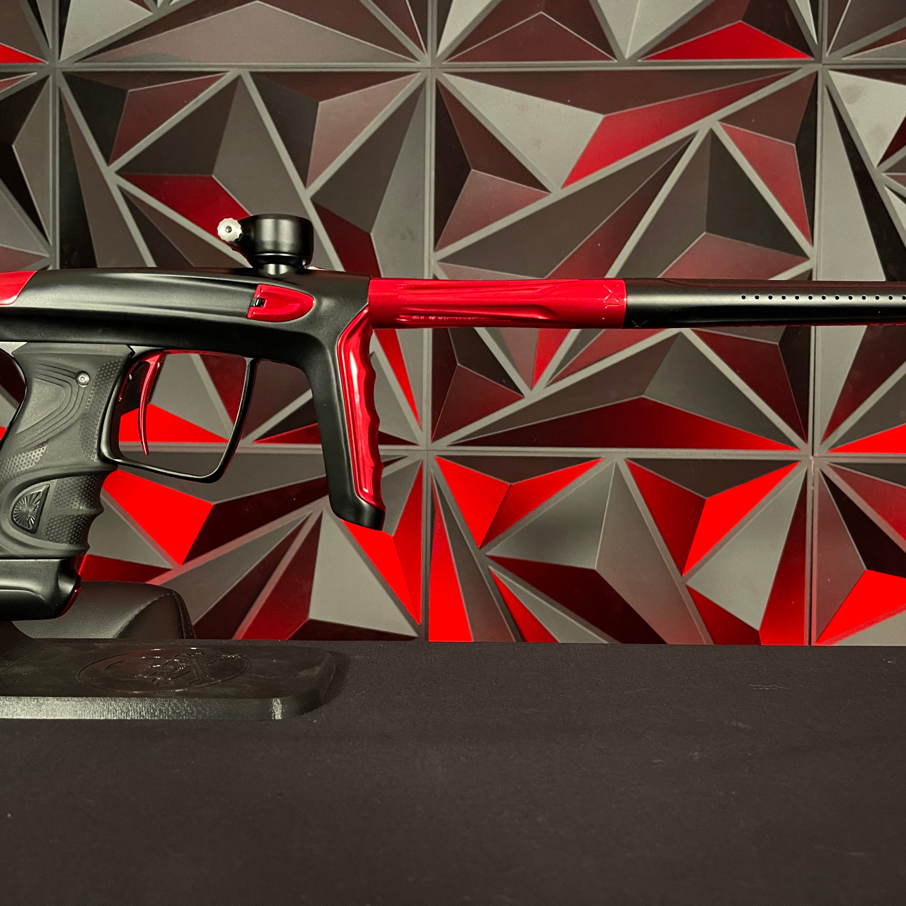 Used DLX Luxe TM40 Paintball Gun - Dust Black/Gloss Red