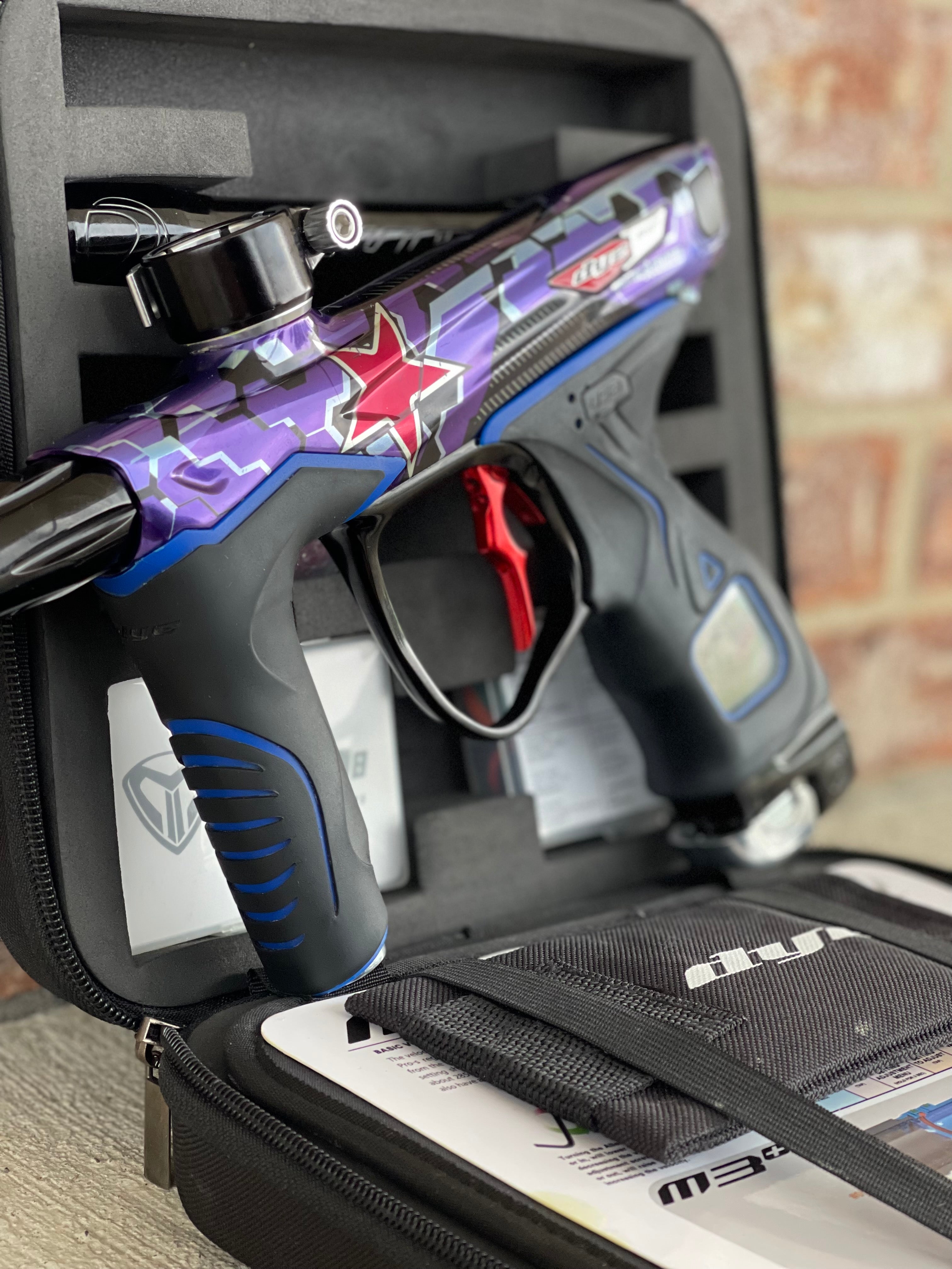 Used Dye M3+ Paintball Gun - Siberian