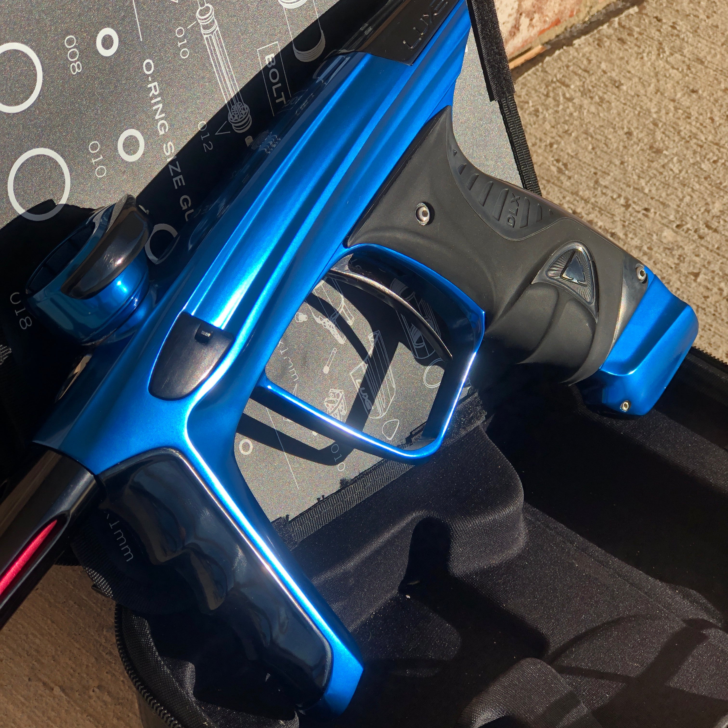 Used DLX Luxe X Paintball Gun - Polished Blue