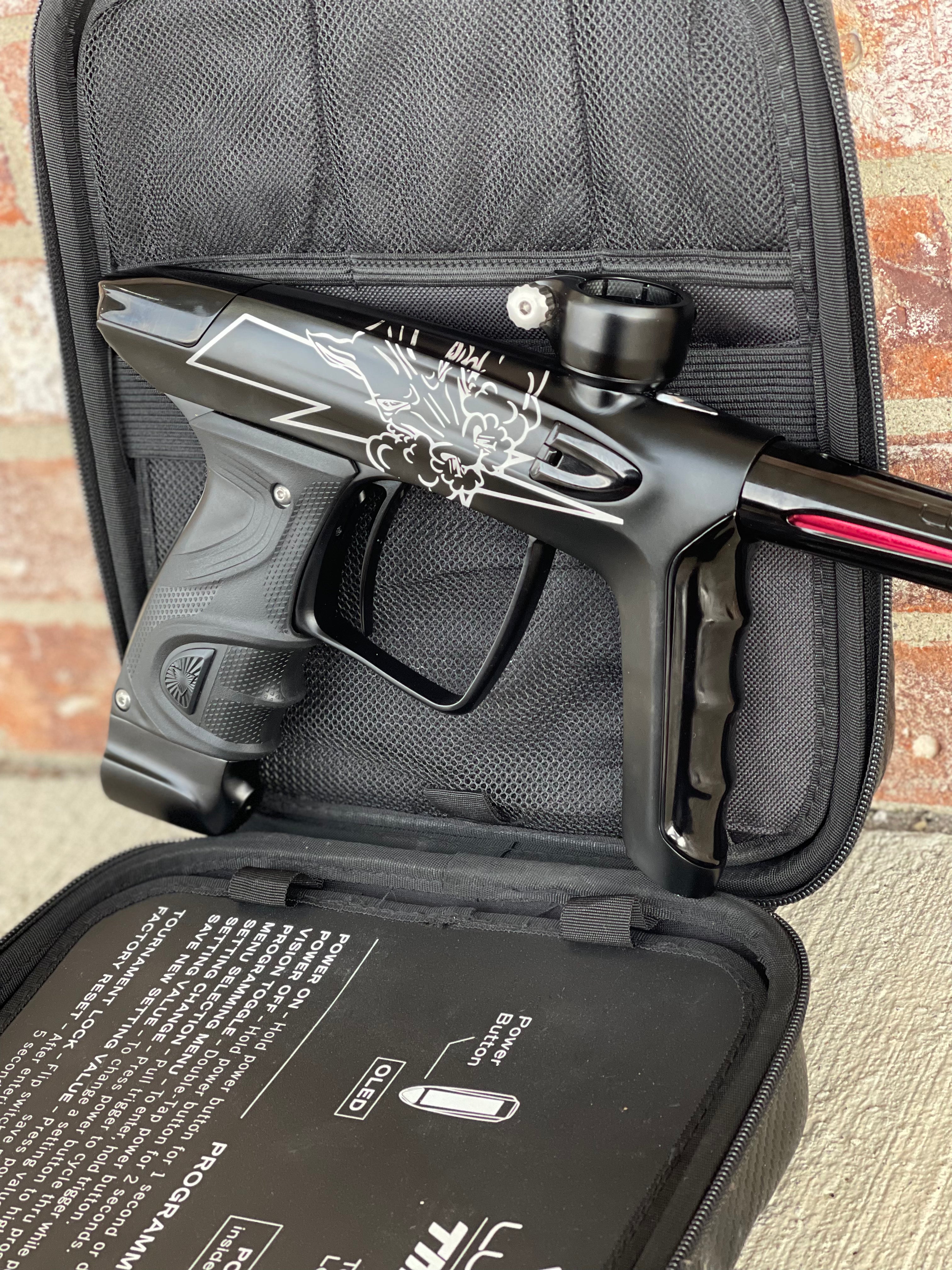 Used DLX Luxe TM40 Paintball Gun - LE Thunderhorse