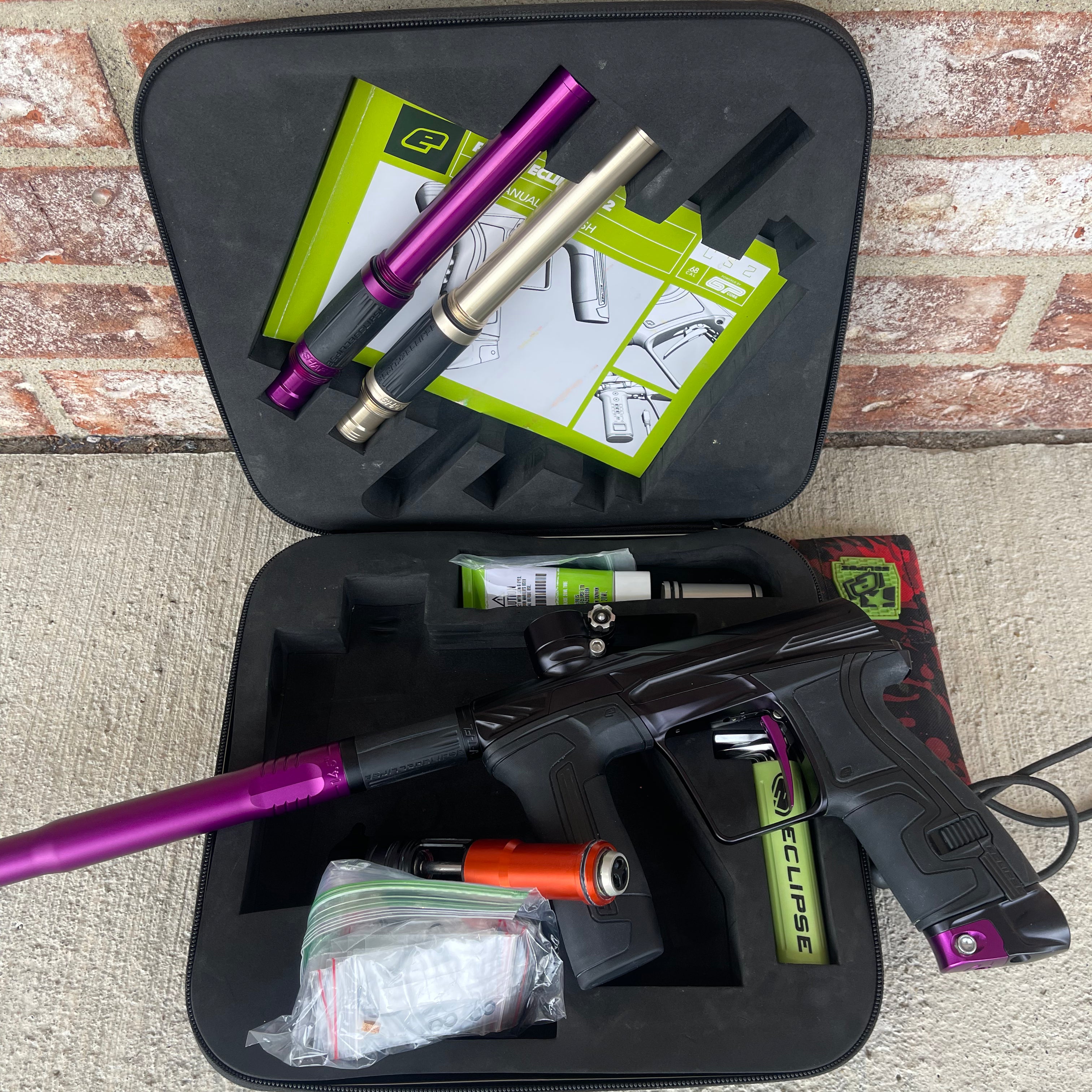 Used Planet Eclipse/HK Army CS2 Pro Invader Paintball Gun - Black/Purple w/ 3 FL Backs