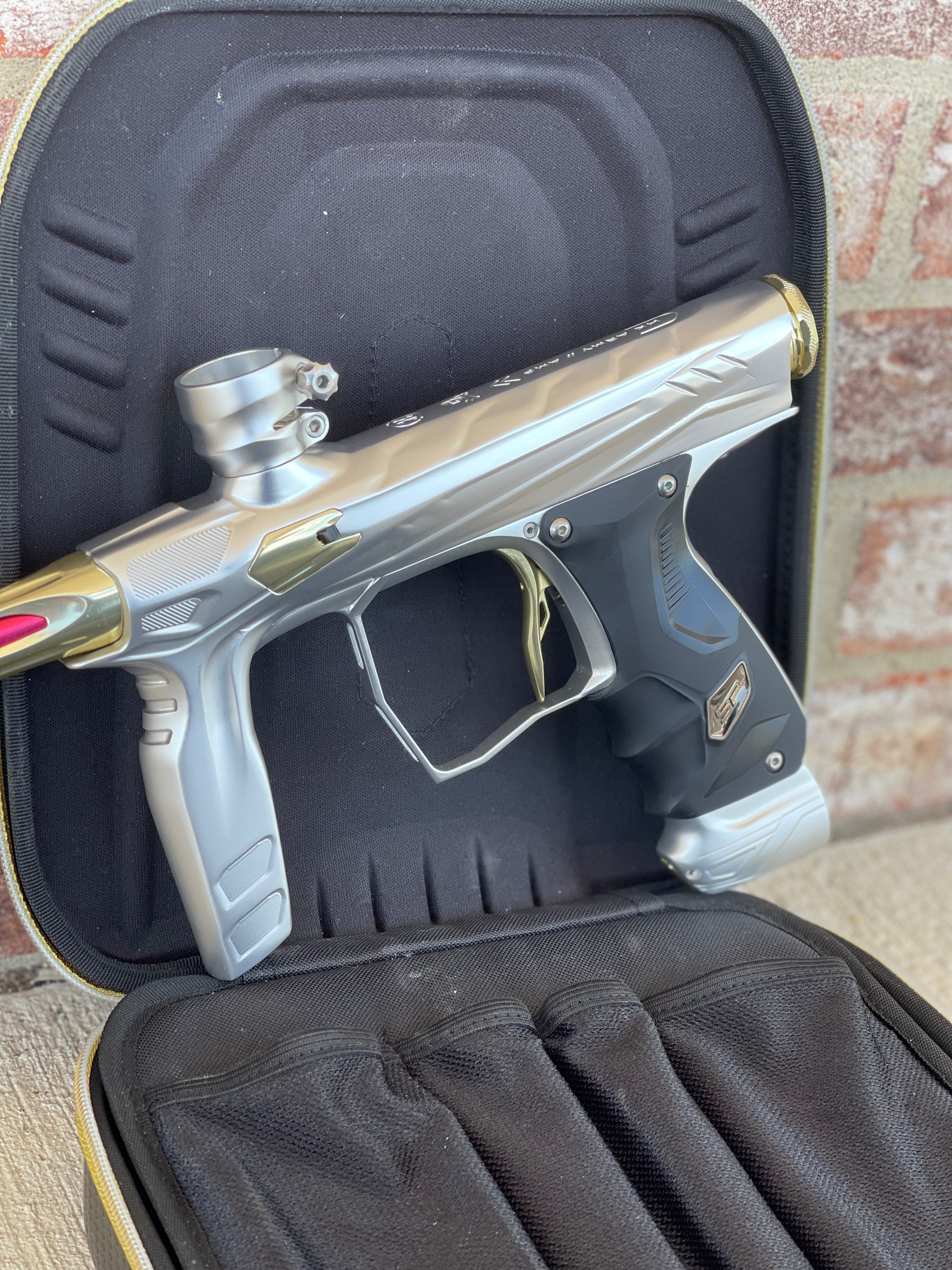 Used HK Army Shocker Amp Paintball Gun - Silver/ Gold