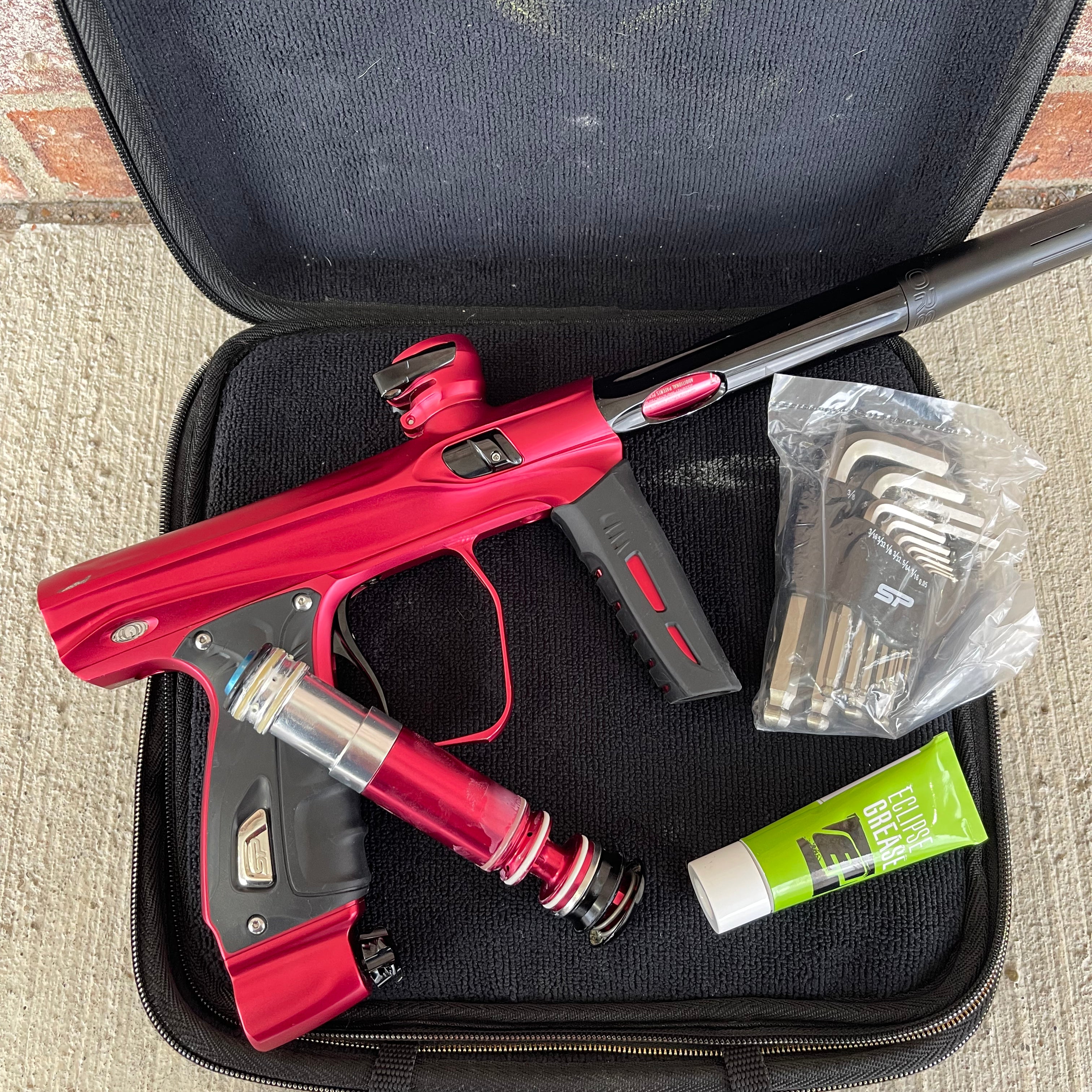 Used Shocker XLS Paintball Gun - Red/Black w/Black Freak XL Barrel Back & Core Barrel Front