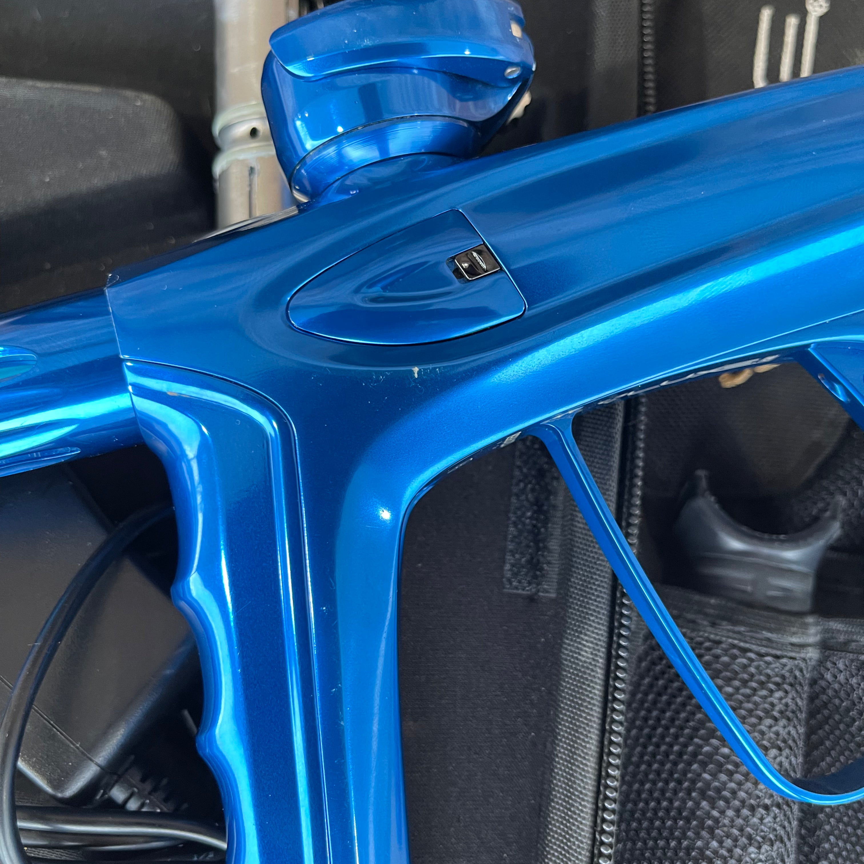 DLX Luxe Ice Paintball Gun - Gloss Blue