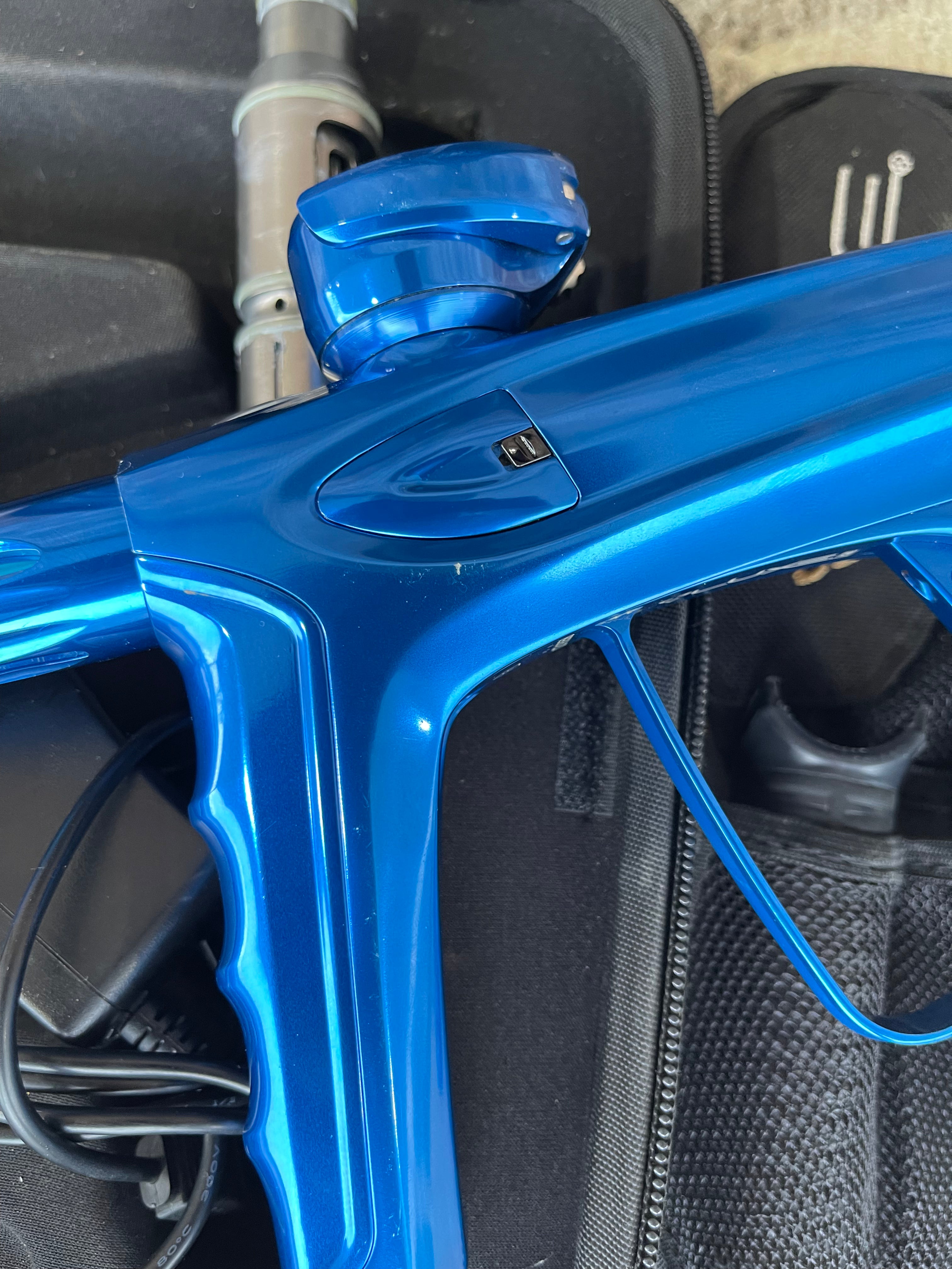 DLX Luxe Ice Paintball Gun - Gloss Blue