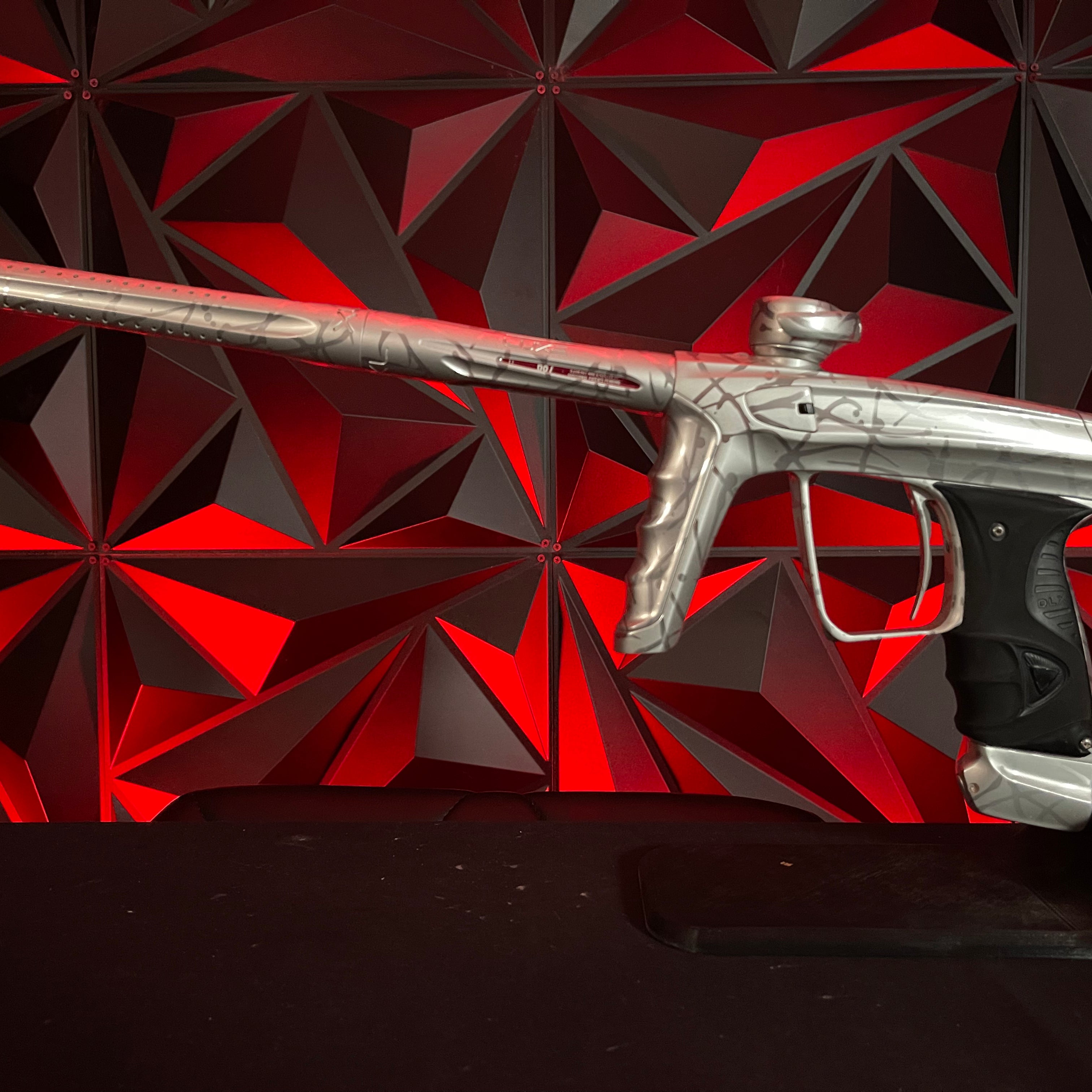 Used DLX Luxe X Paintball Gun - Silver Splash