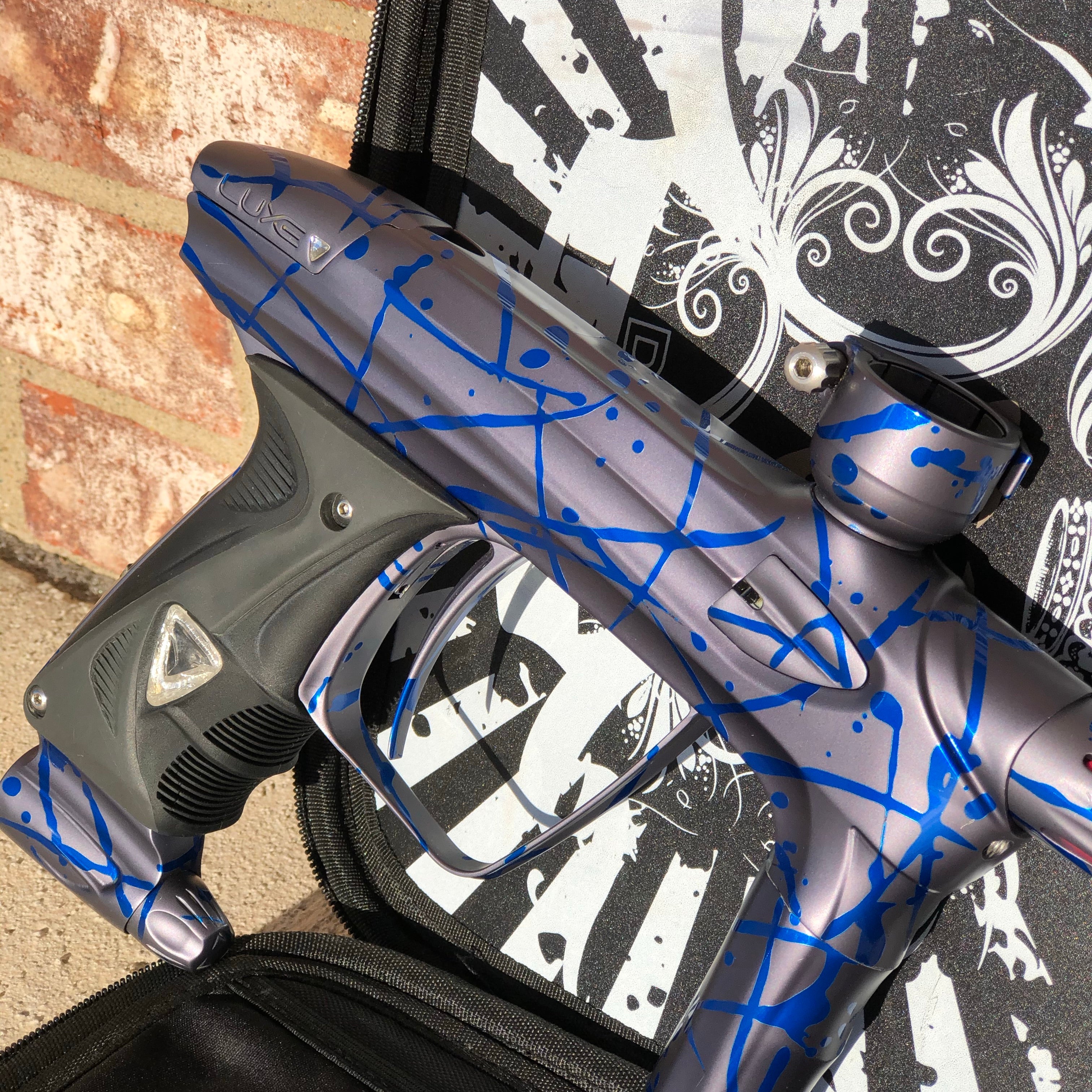 Used DLX Luxe 2.0 Oled Paintball Gun - Grey / Blue Splash LIMITED