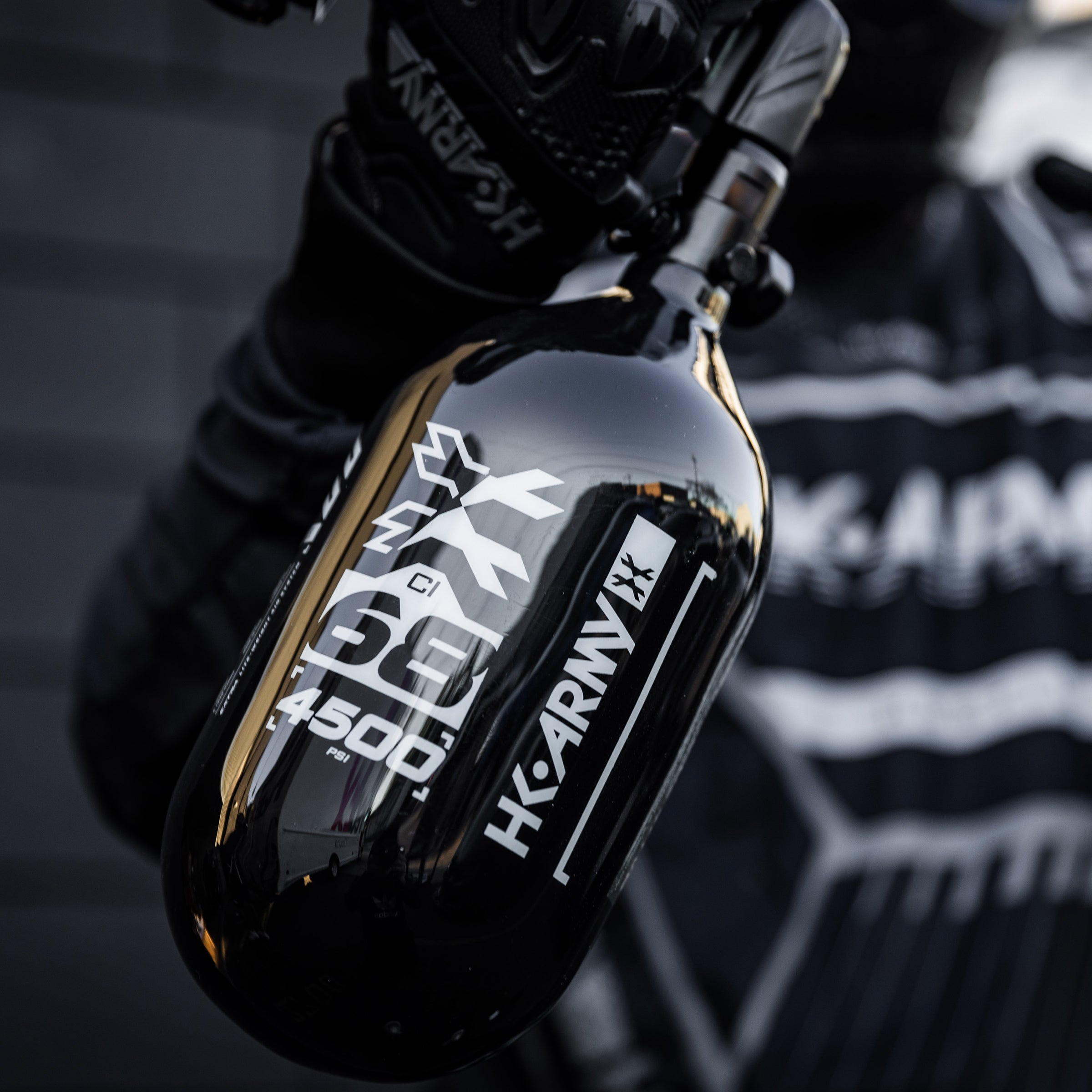 HK Army "Extra Lite" Carbon Fiber Tank - Standard Reg - RUSH - 68/4500 PSI - Black/White