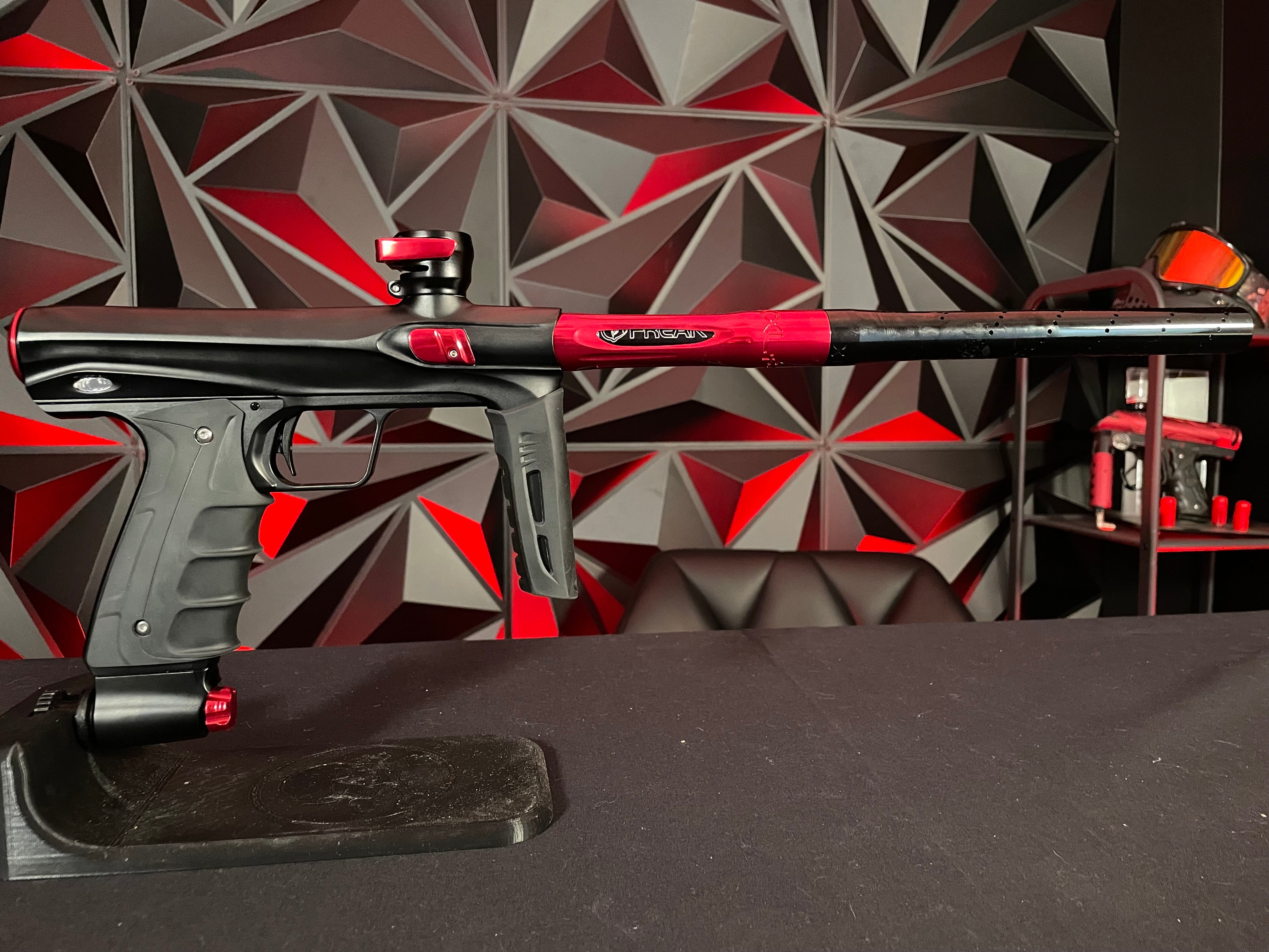 Used Shocker CVO Paintball Gun - Dust Black/Polished Red