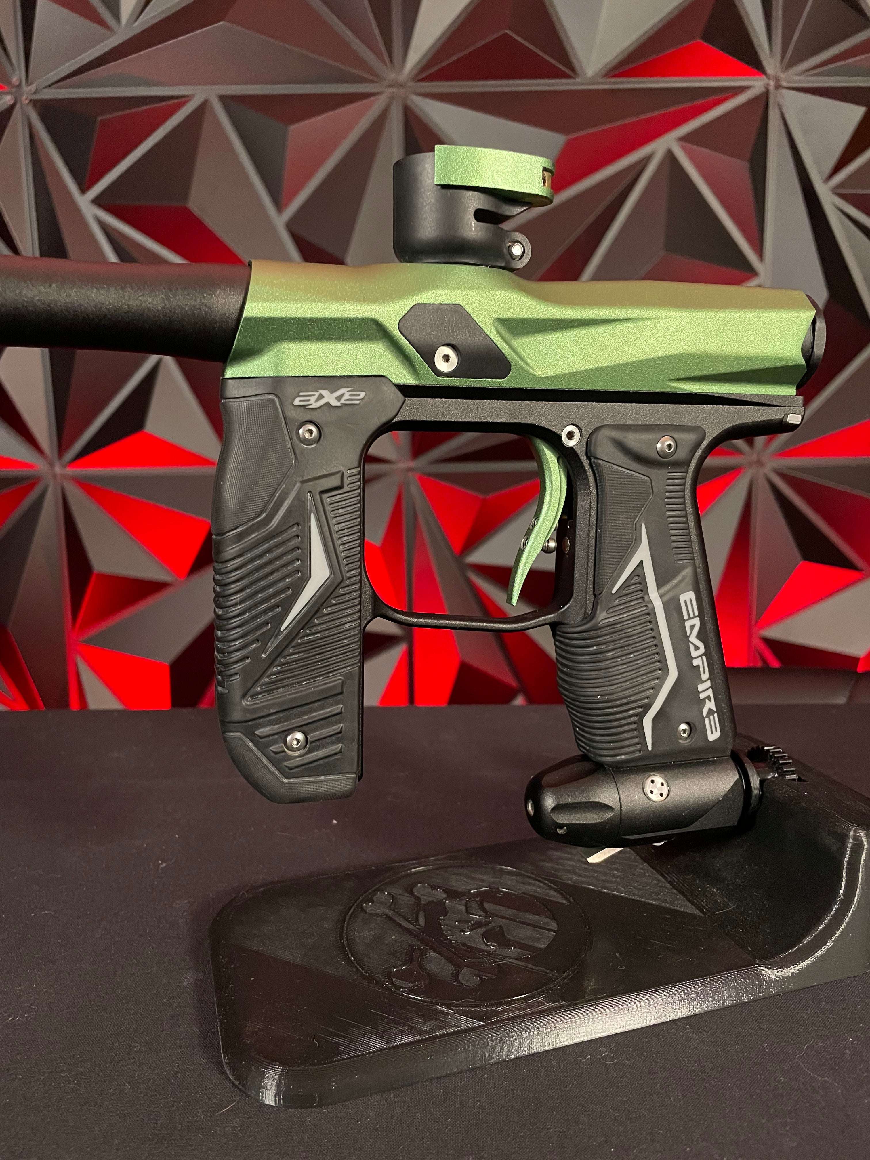 Used Empire Axe 2.0 Paintball Gun - Green / Black