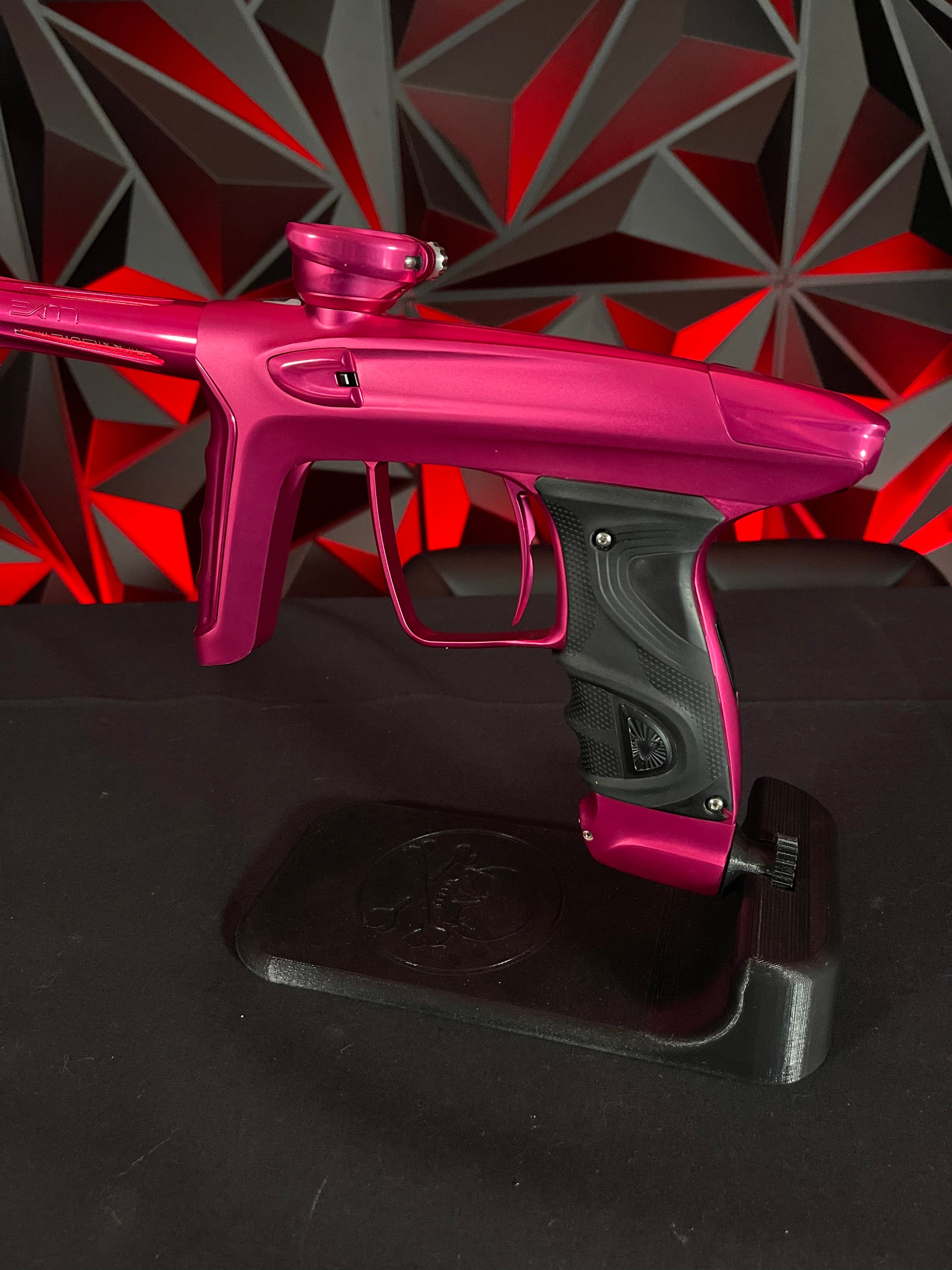 Used DLX Luxe TM40 Paintball Gun - Dust Pink