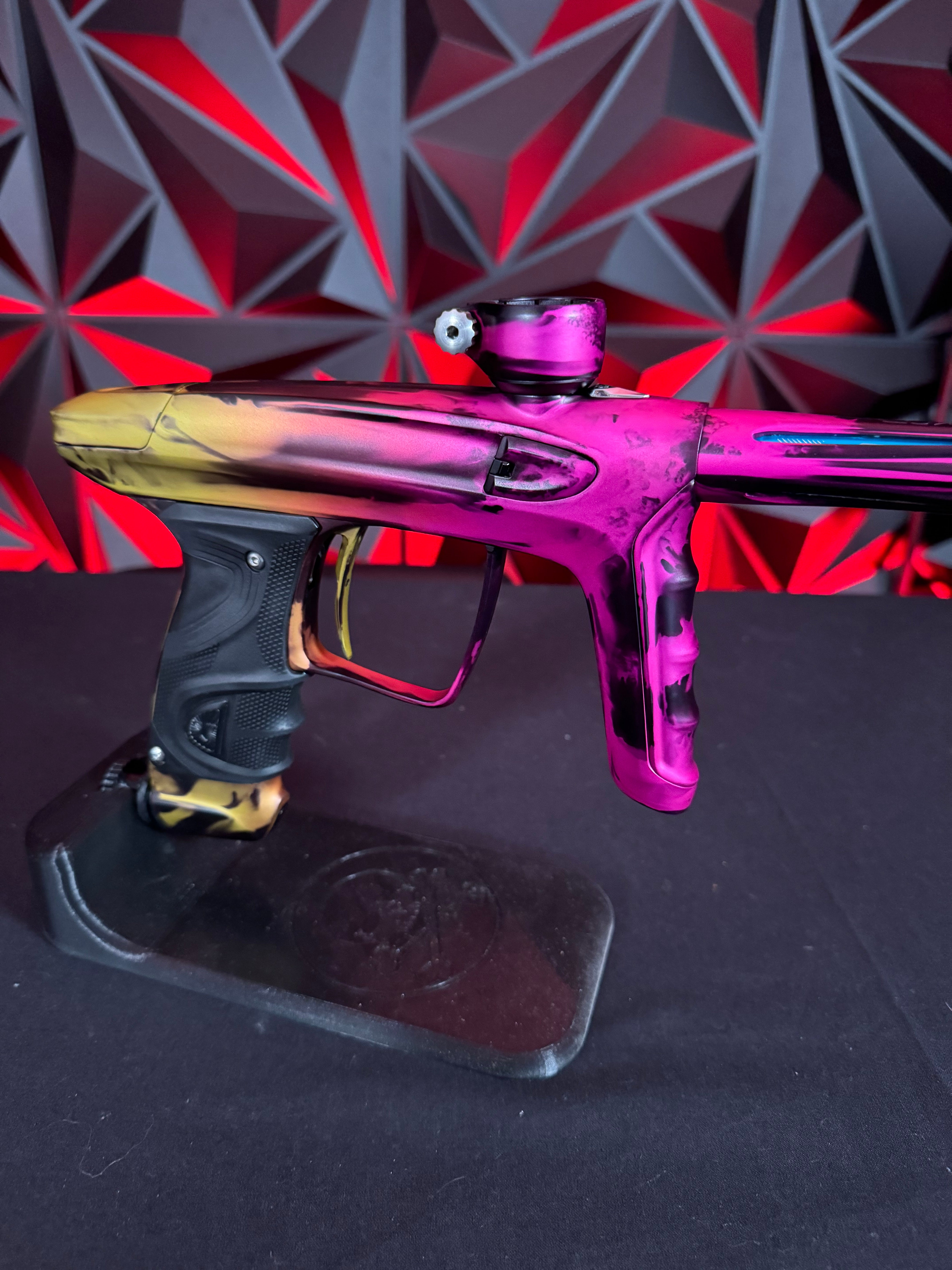 Used DLX Luxe TM40 Paintball Gun - LE Dust Pink/Yellow Smear