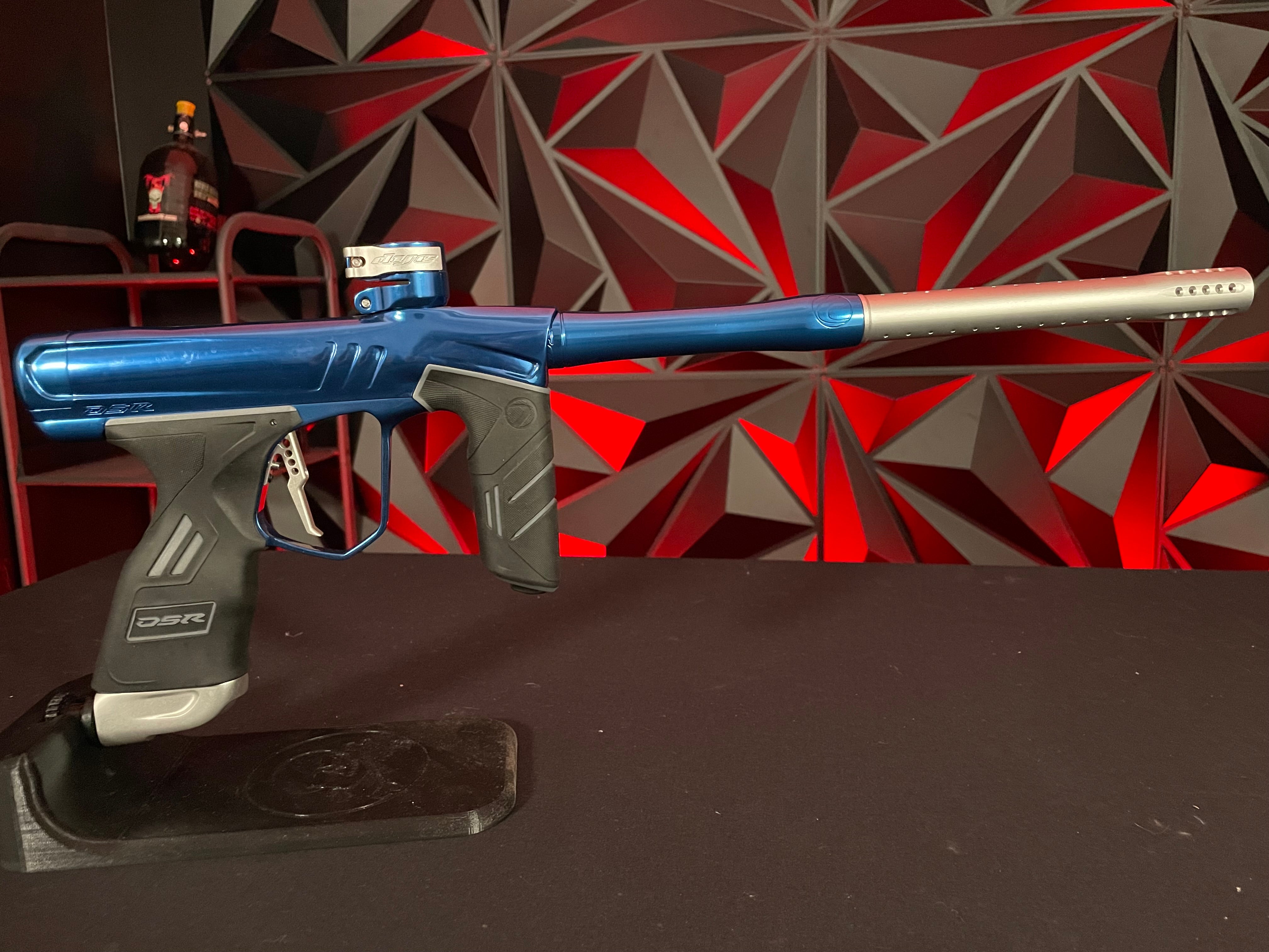 Used Dye DSR+ Paintball Gun - Polished Blue/Polished Silver (Deep Blue)