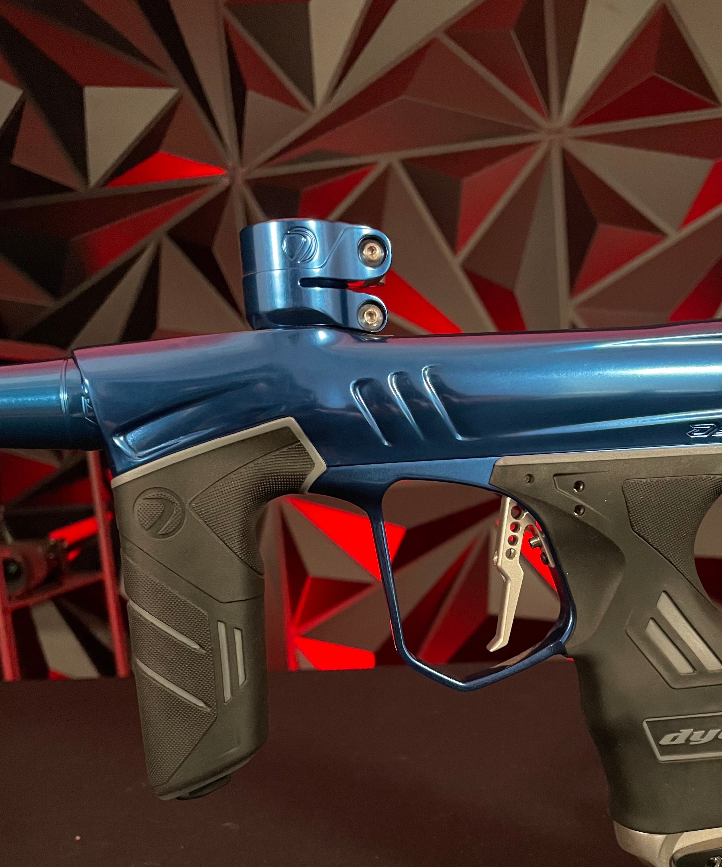 Used Dye DSR+ Paintball Gun - Polished Blue/Polished Silver (Deep Blue)