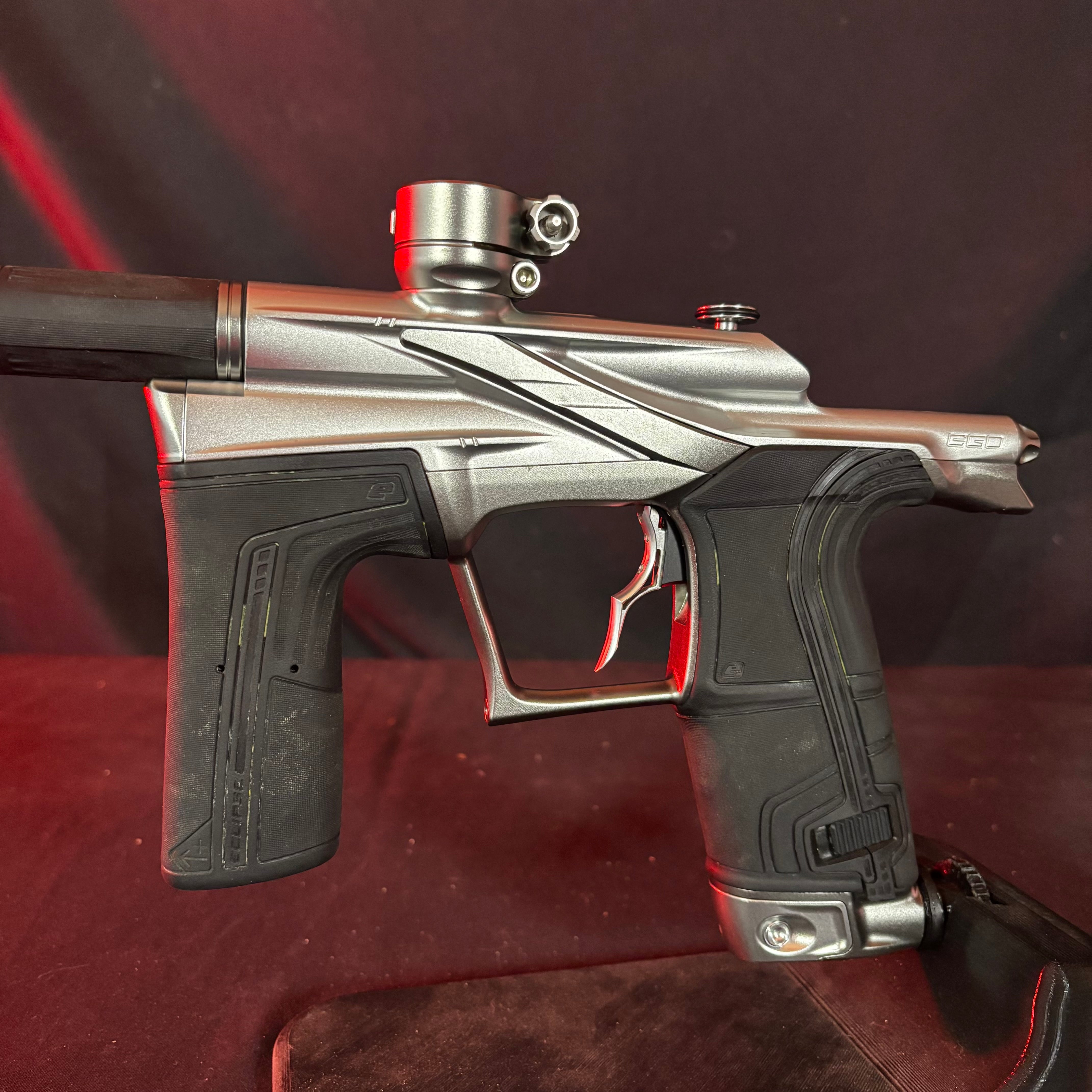Used Planet Eclipse LV2 Paintball Gun - Silver/Light Grey