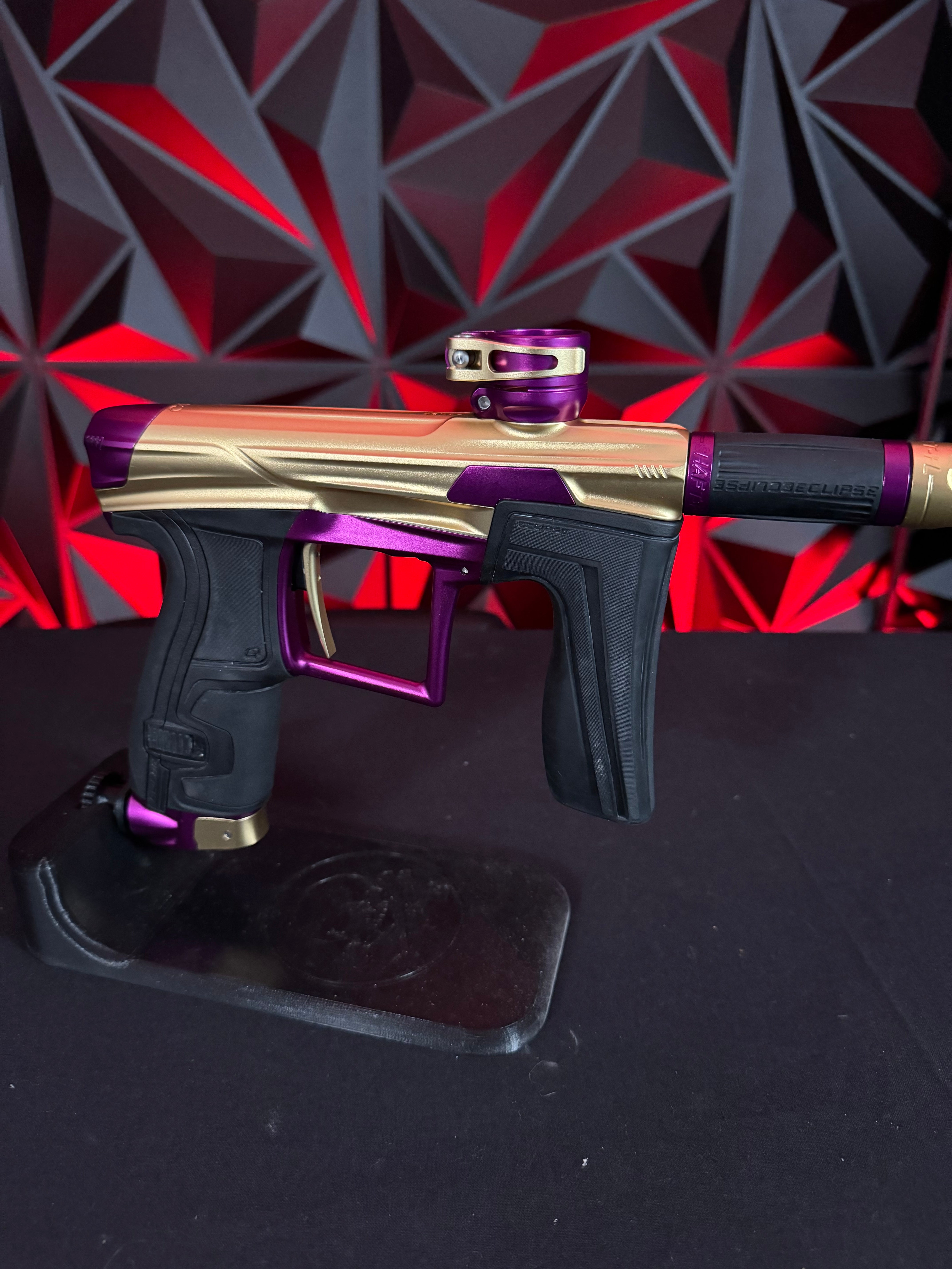 Used Planet Eclipse Geo 4 Paintball Gun - Gold/Purple