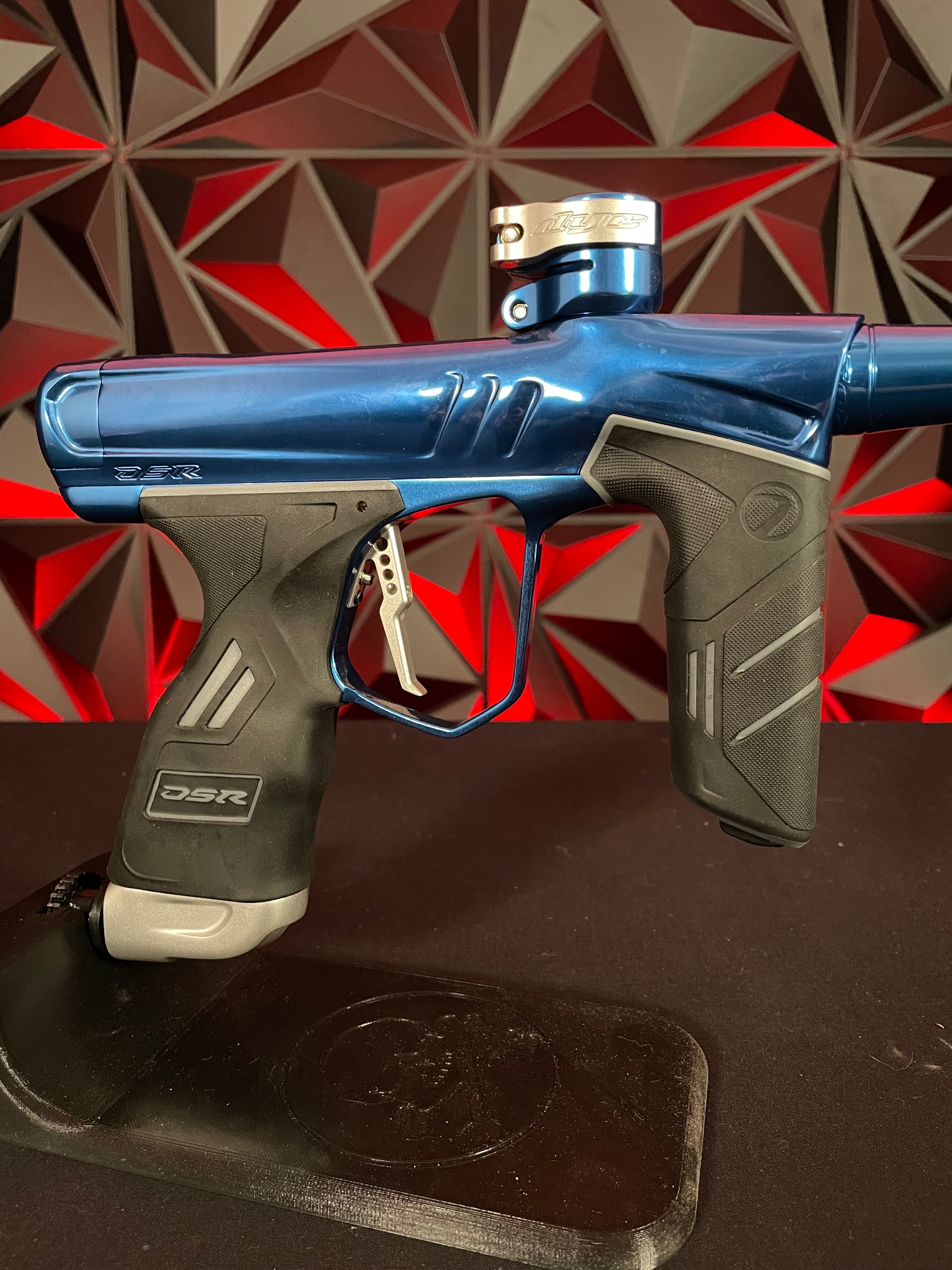 Used Dye DSR+ Paintball Gun - Polished Blue/Polished Silver (Deep Blue)