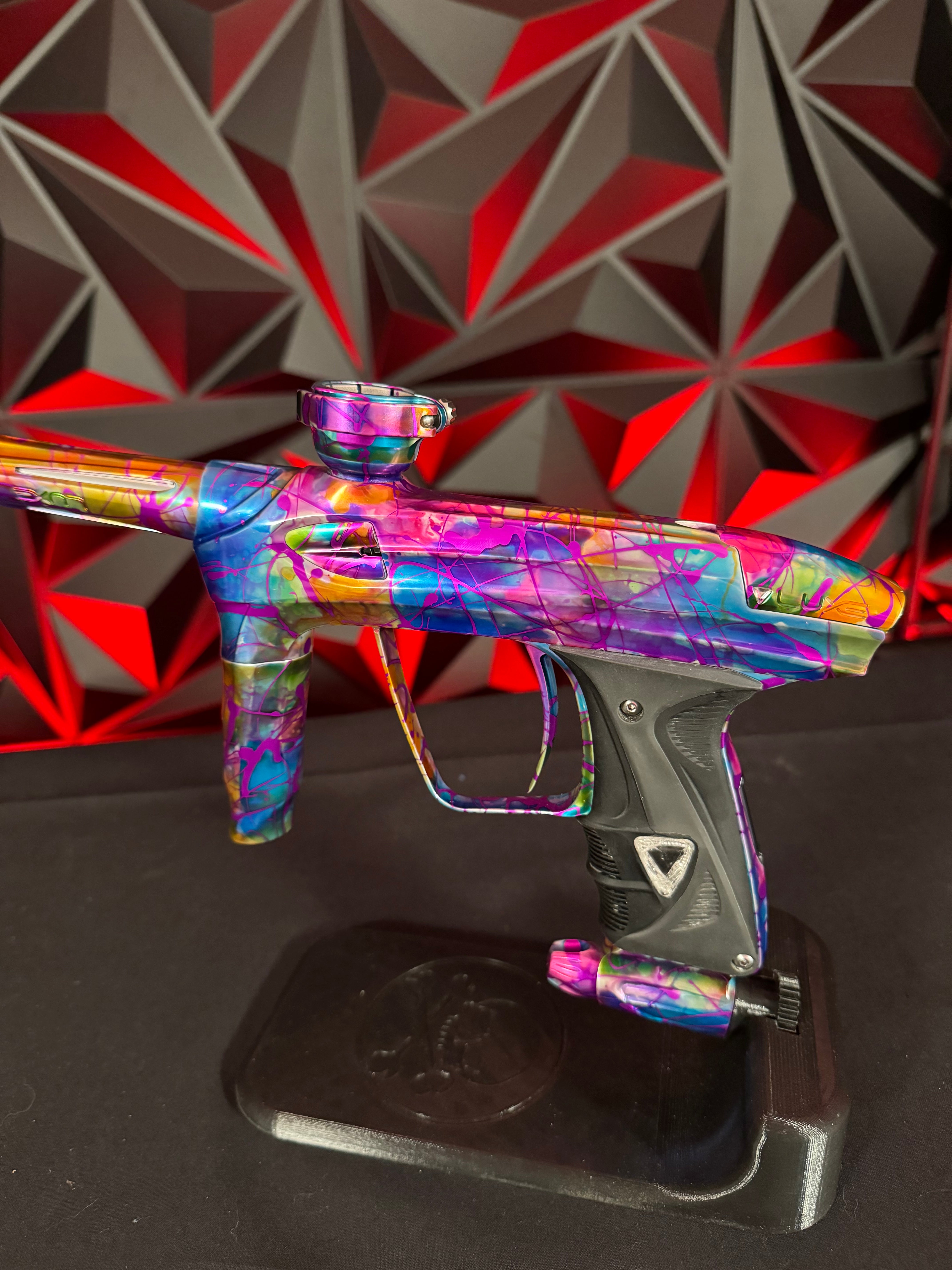 Used DLX Luxe 2.0 Oled Paintball Gun - Potty Splash