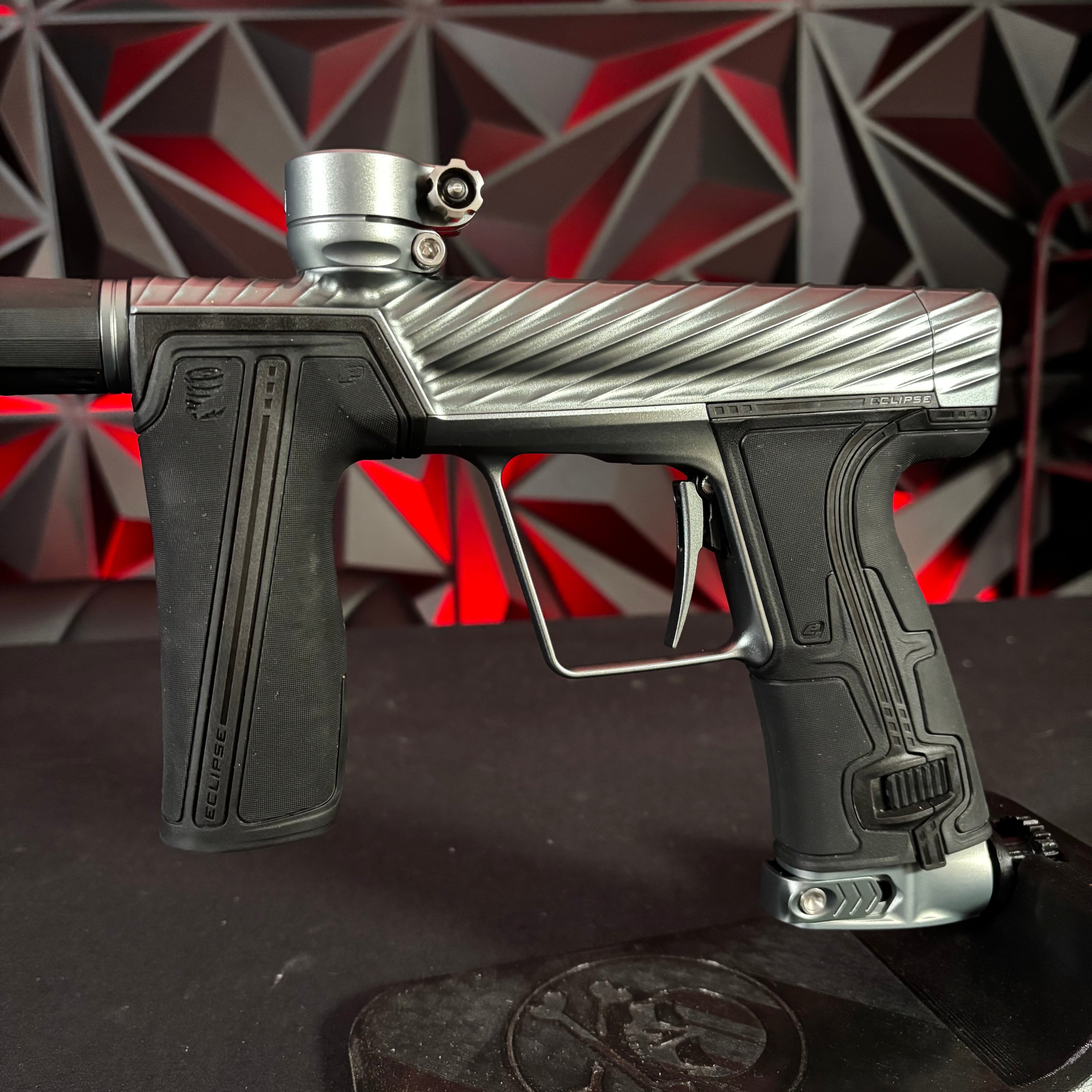 Used Planet Eclipse/Twister Geo R5 Paintball Marker - Graphite