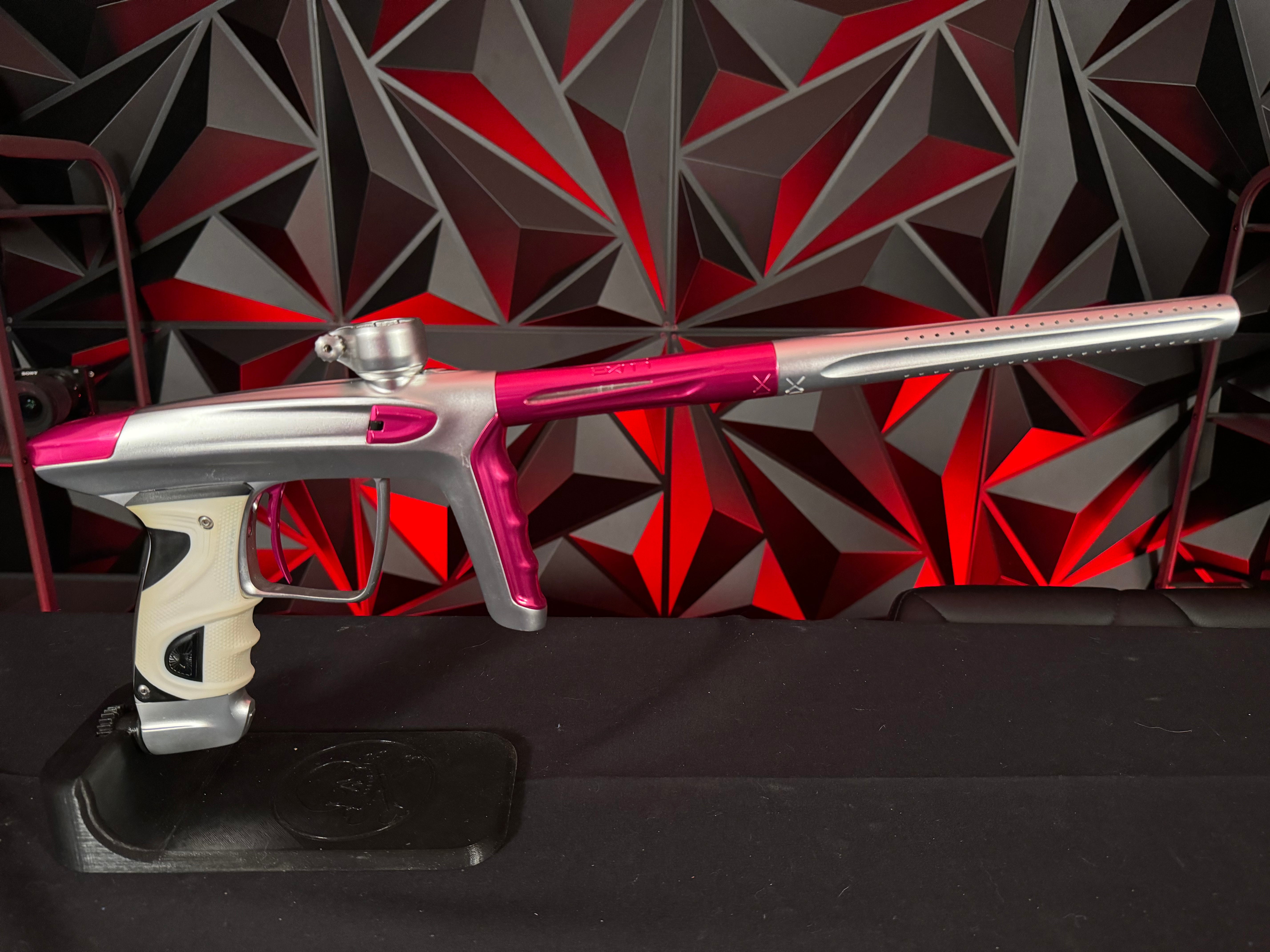 Used DLX TM40 Paintball Gun - Silver/Pink