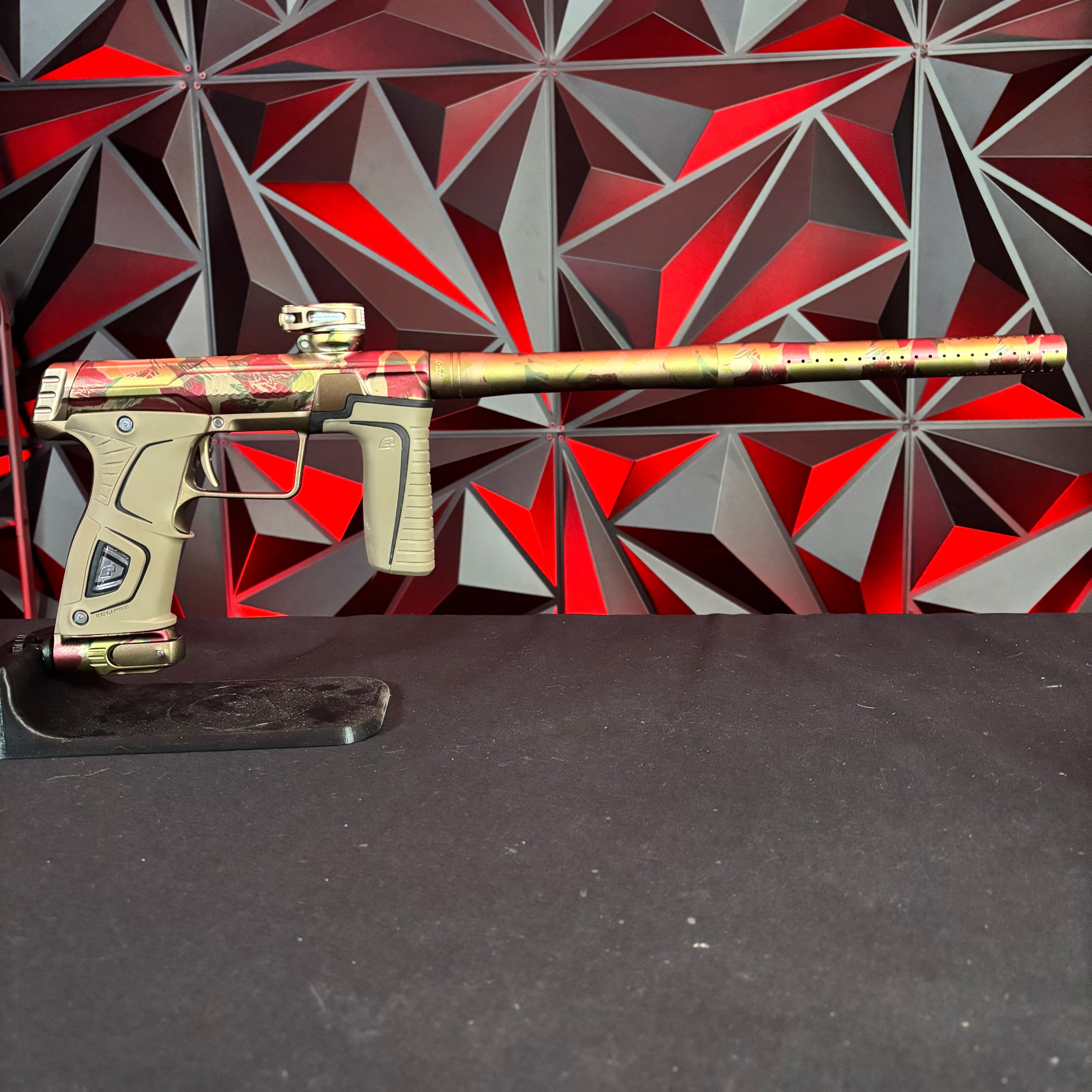 Used Planet Eclipse m170r Paintball Gun - Predator Camo w/SSC Bolt