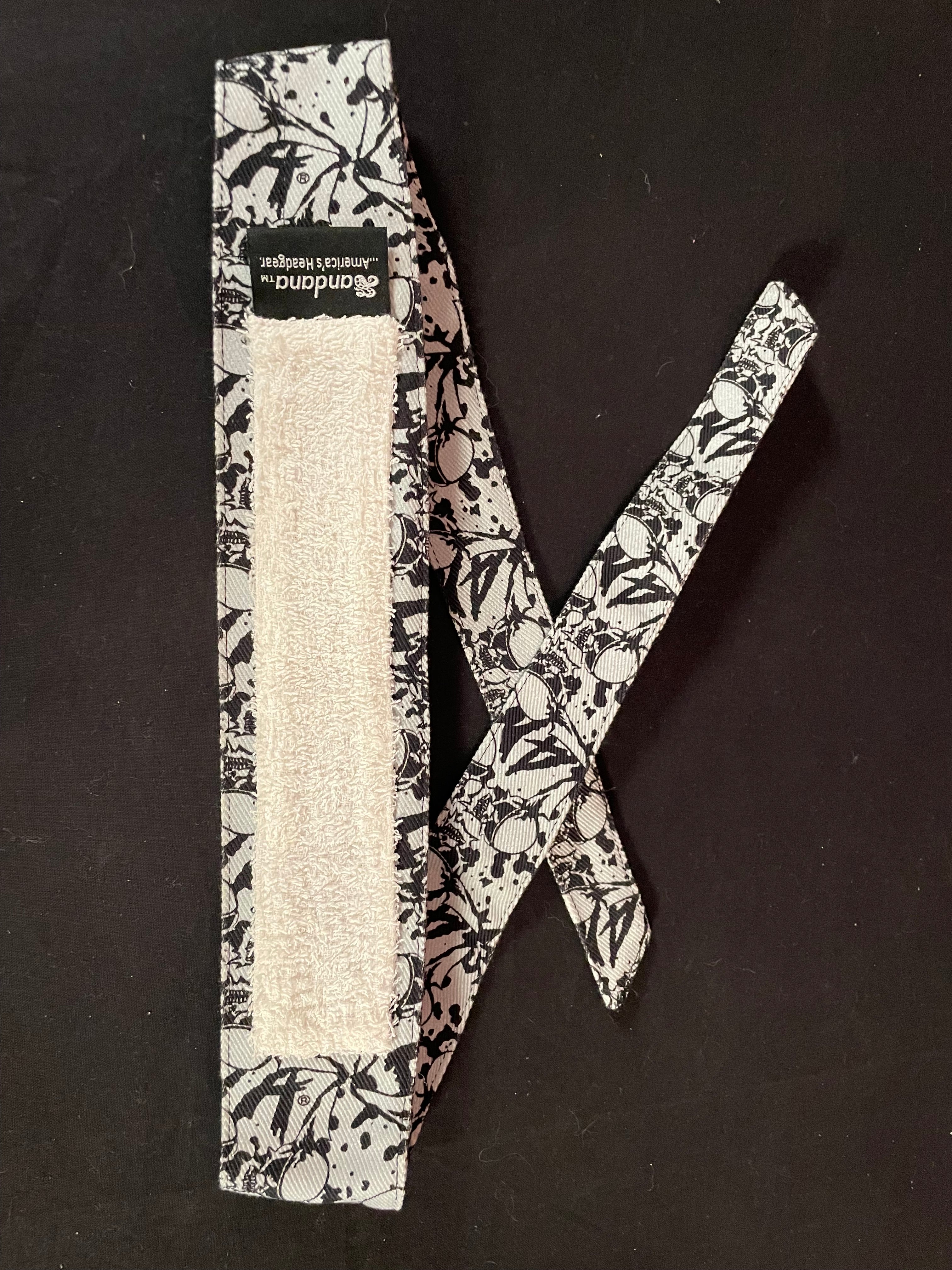 Used Sandana "Flying Skulls" Headband - Light Grey/Black