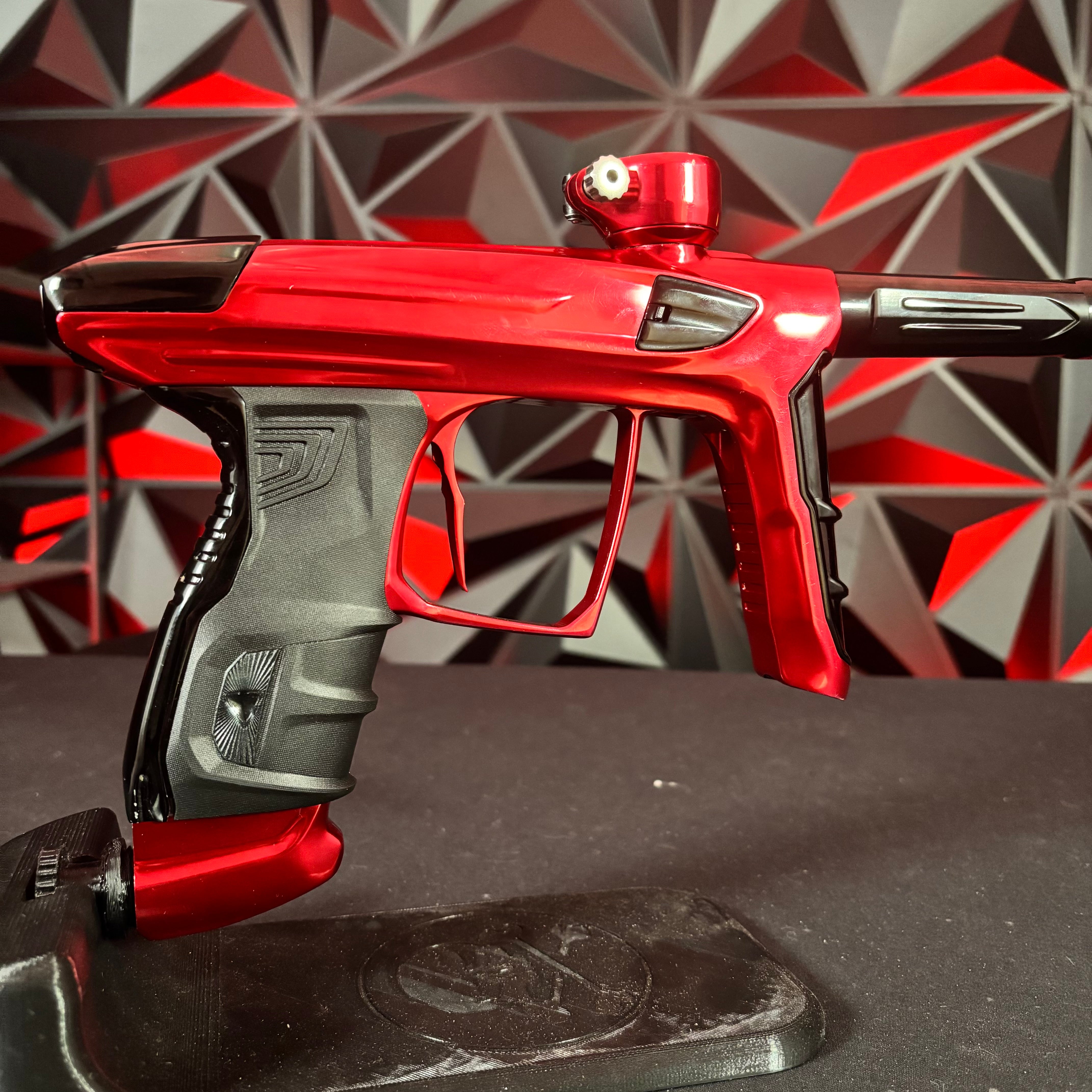 Used DLX Luxe IDOL Paintball Gun - Polished Red/ Polished Black