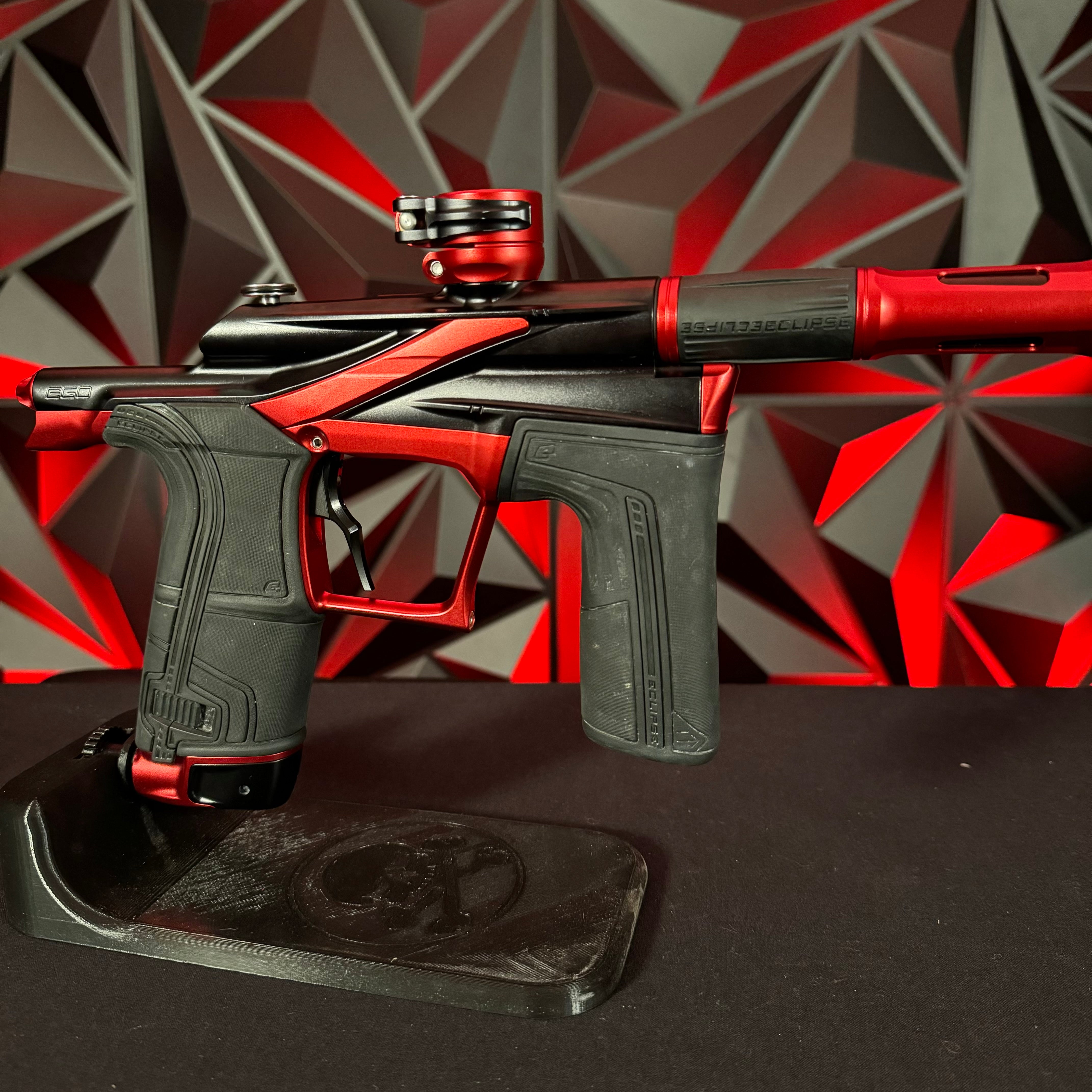 Used Planet Eclipse LV2 Paintball Gun - Black/Red w/ Raptor Deuce Trig