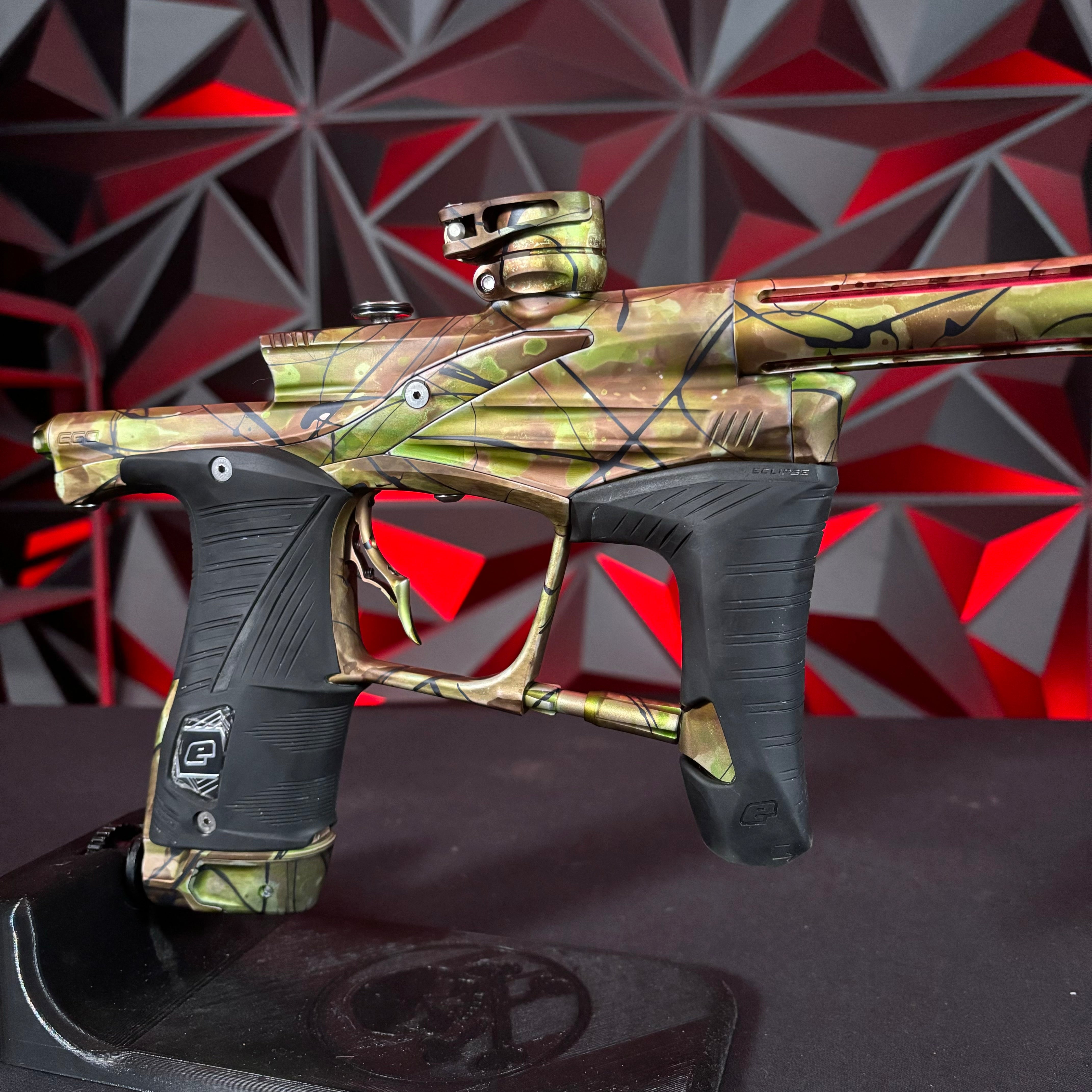 Used Planet Eclipse LV1.6 Paintball Gun - LE Pooty Camo Splash