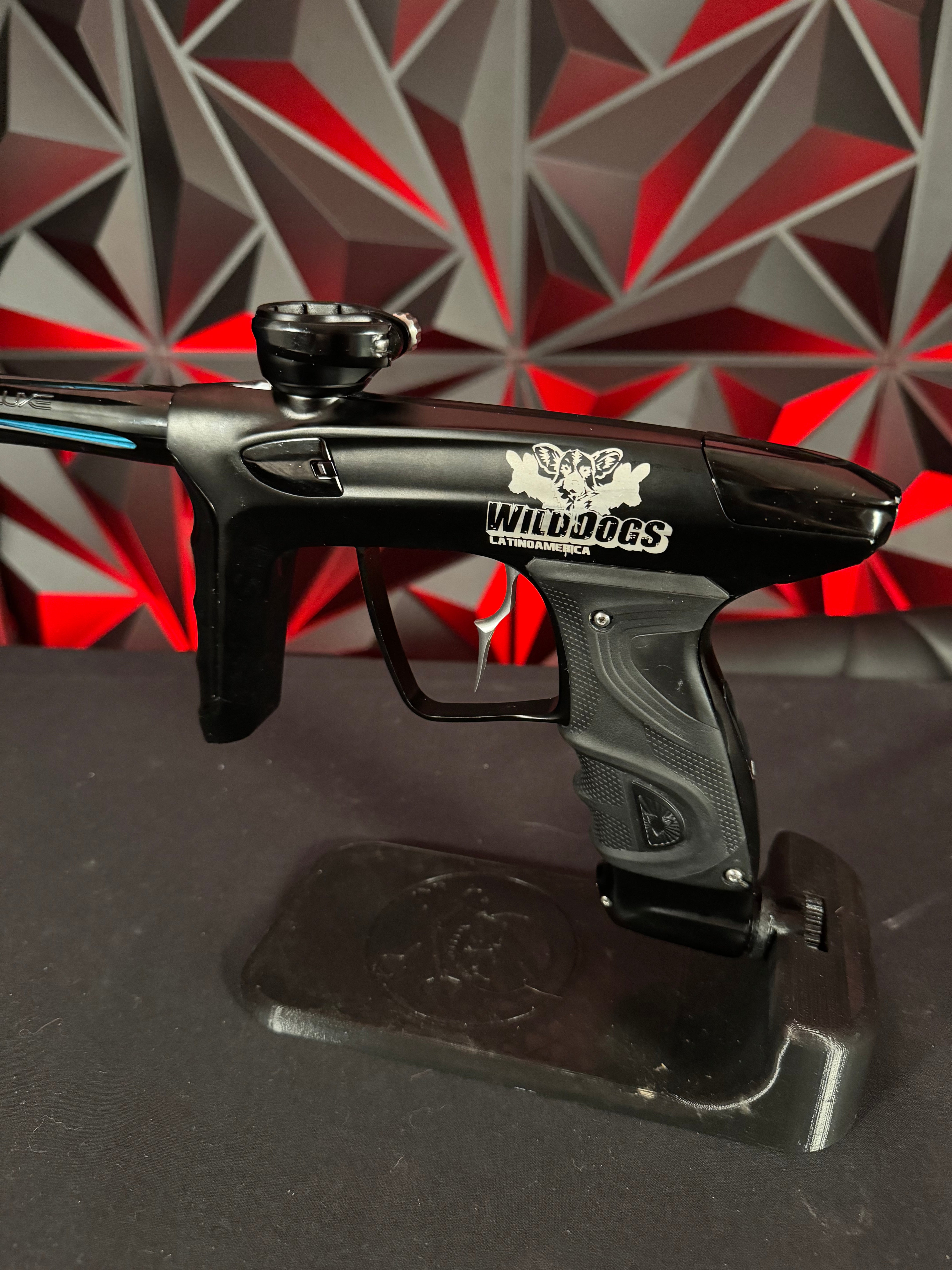 Used DLX TM40 Paintball Gun - LE Wilddogs